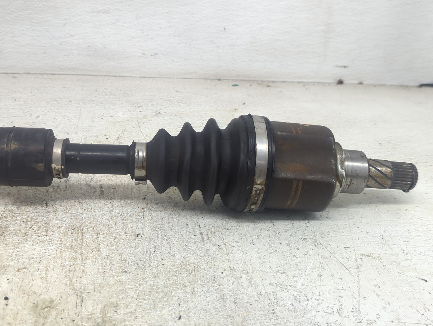 2013-2019 Nissan Sentra Axle Shaft Front Passenger Cv C/v - Oemusedautoparts1.com