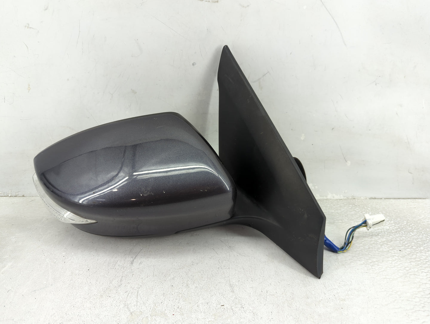 2013-2015 Nissan Sentra Passenger Side View Mirror - Right Door Mirror OEM Used - Oemusedautoparts1.com