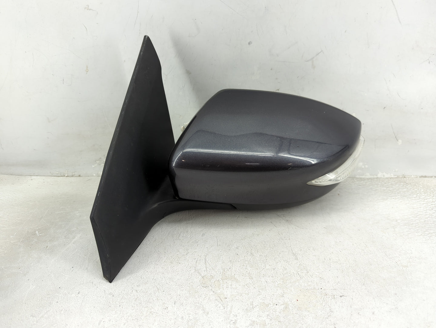2013-2015 Nissan Sentra Driver Side View Mirror - Left Door Mirror OEM Used - Oemusedautoparts1.com