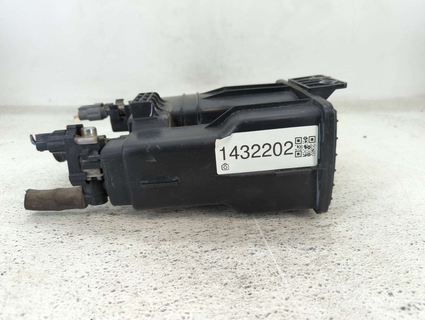 2014 Nissan Sentra Fuel Vapor Charcoal Canister 1432202 - Oemusedautoparts1.com