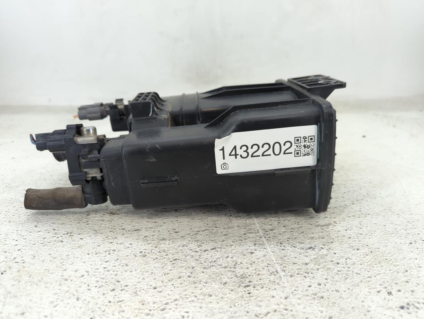 2014 Nissan Sentra Fuel Vapor Charcoal Canister 1432202 - Oemusedautoparts1.com