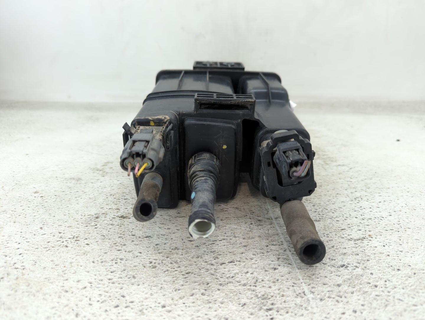 2014 Nissan Sentra Fuel Vapor Charcoal Canister 1432202 - Oemusedautoparts1.com