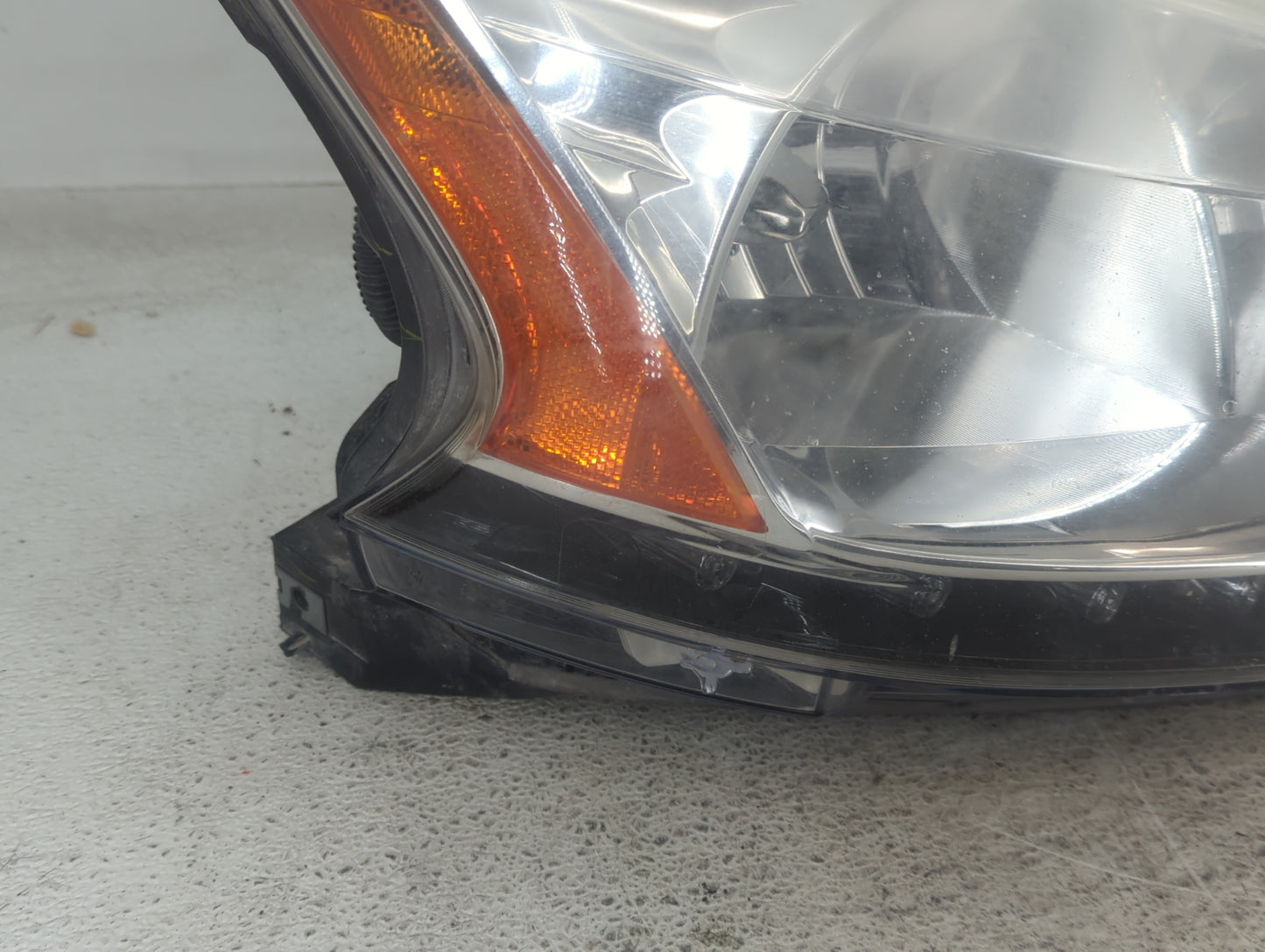2013-2015 Nissan Sentra Passenger Right Oem Head Light Headlight Lamp - Oemusedautoparts1.com