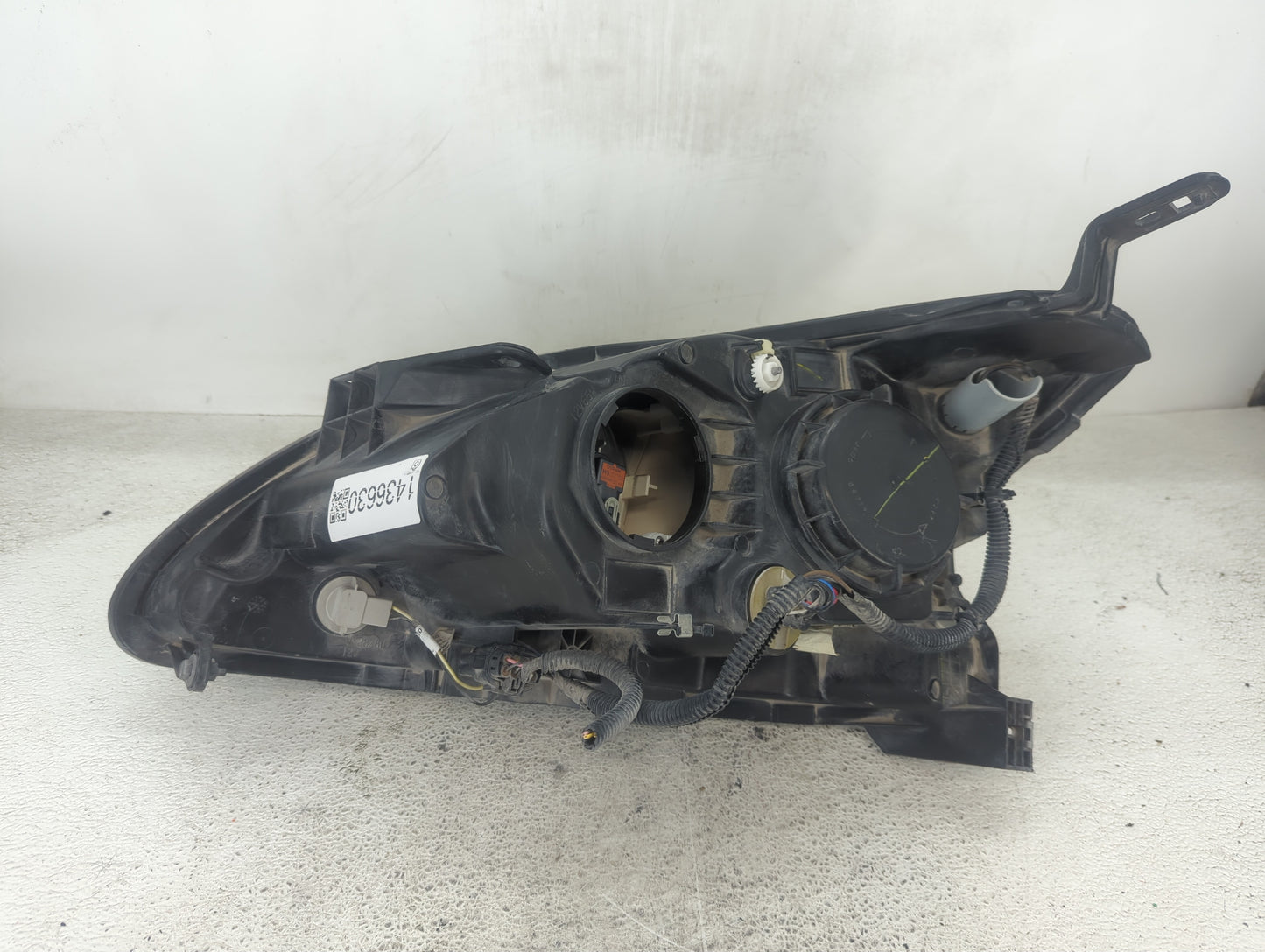 2013-2015 Nissan Sentra Passenger Right Oem Head Light Headlight Lamp - Oemusedautoparts1.com