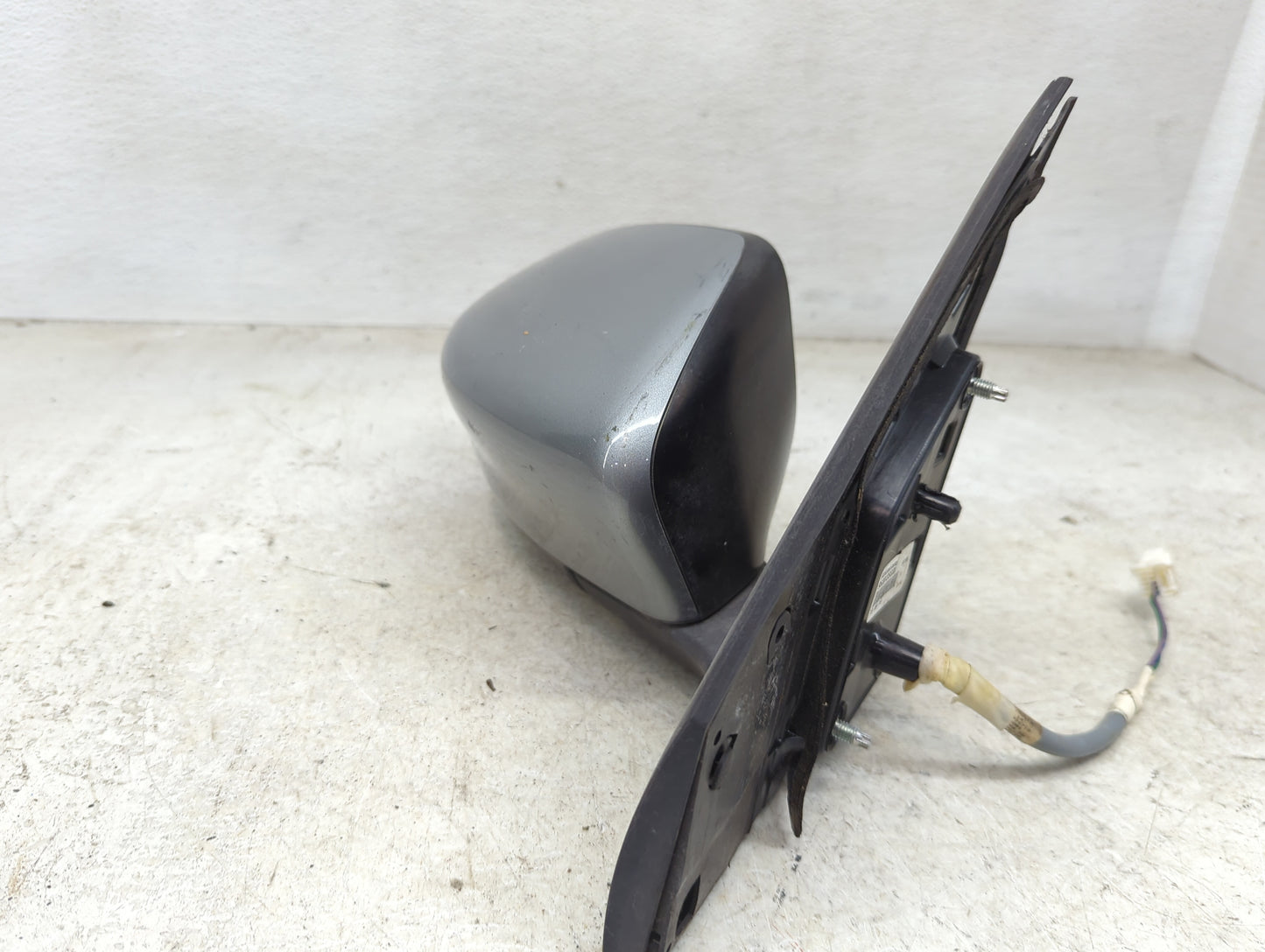 2013-2015 Nissan Sentra Passenger Side View Mirror - Right Door Mirror OEM Used - Oemusedautoparts1.com