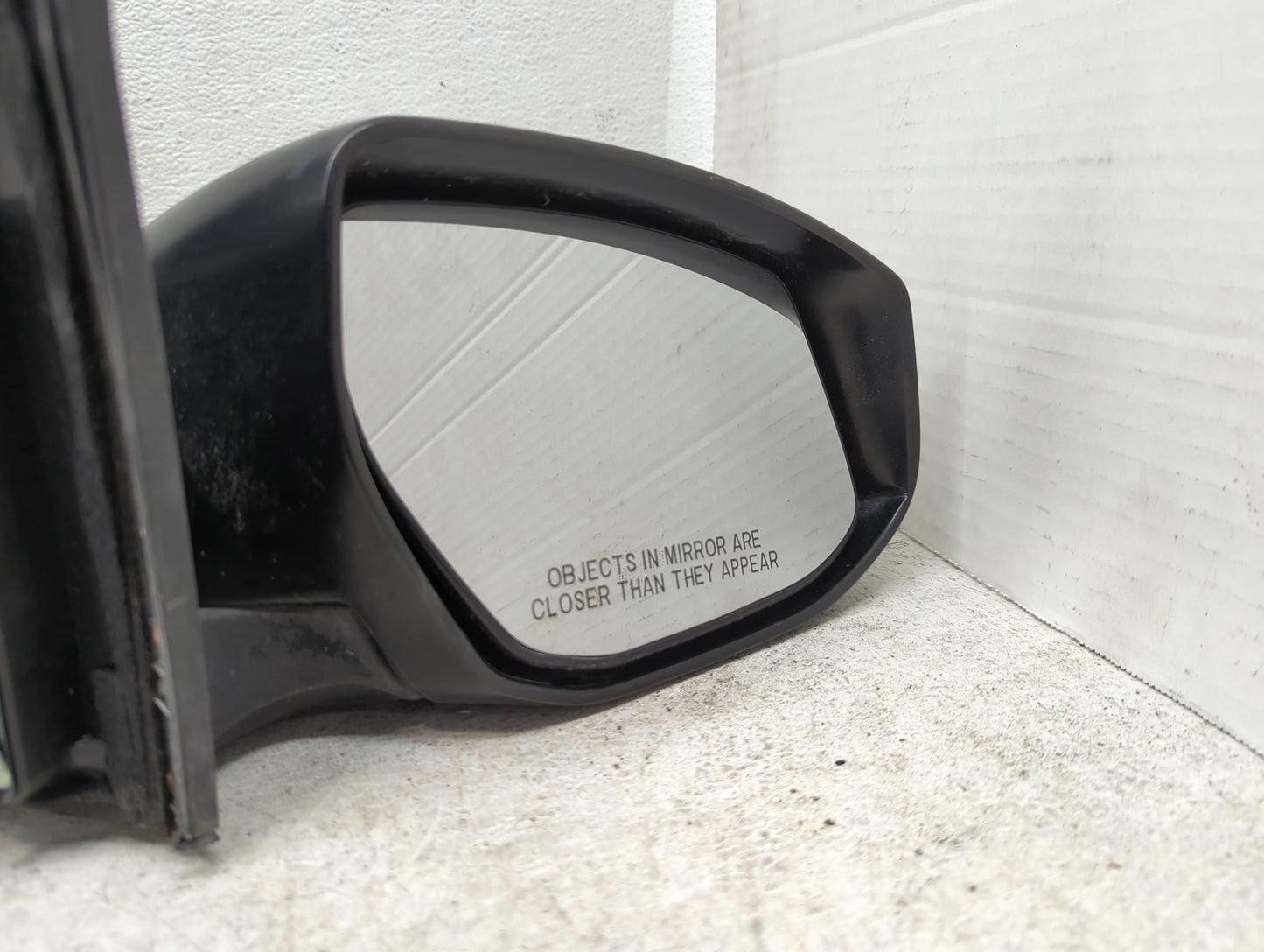 2013-2015 Nissan Sentra Passenger Side View Mirror - Right Door Mirror OEM Used - Oemusedautoparts1.com
