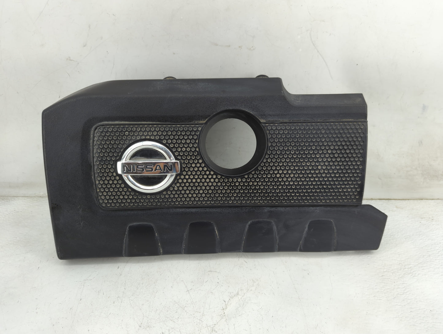 2014 Nissan Sentra Engine Cover 1460608 - Oemusedautoparts1.com