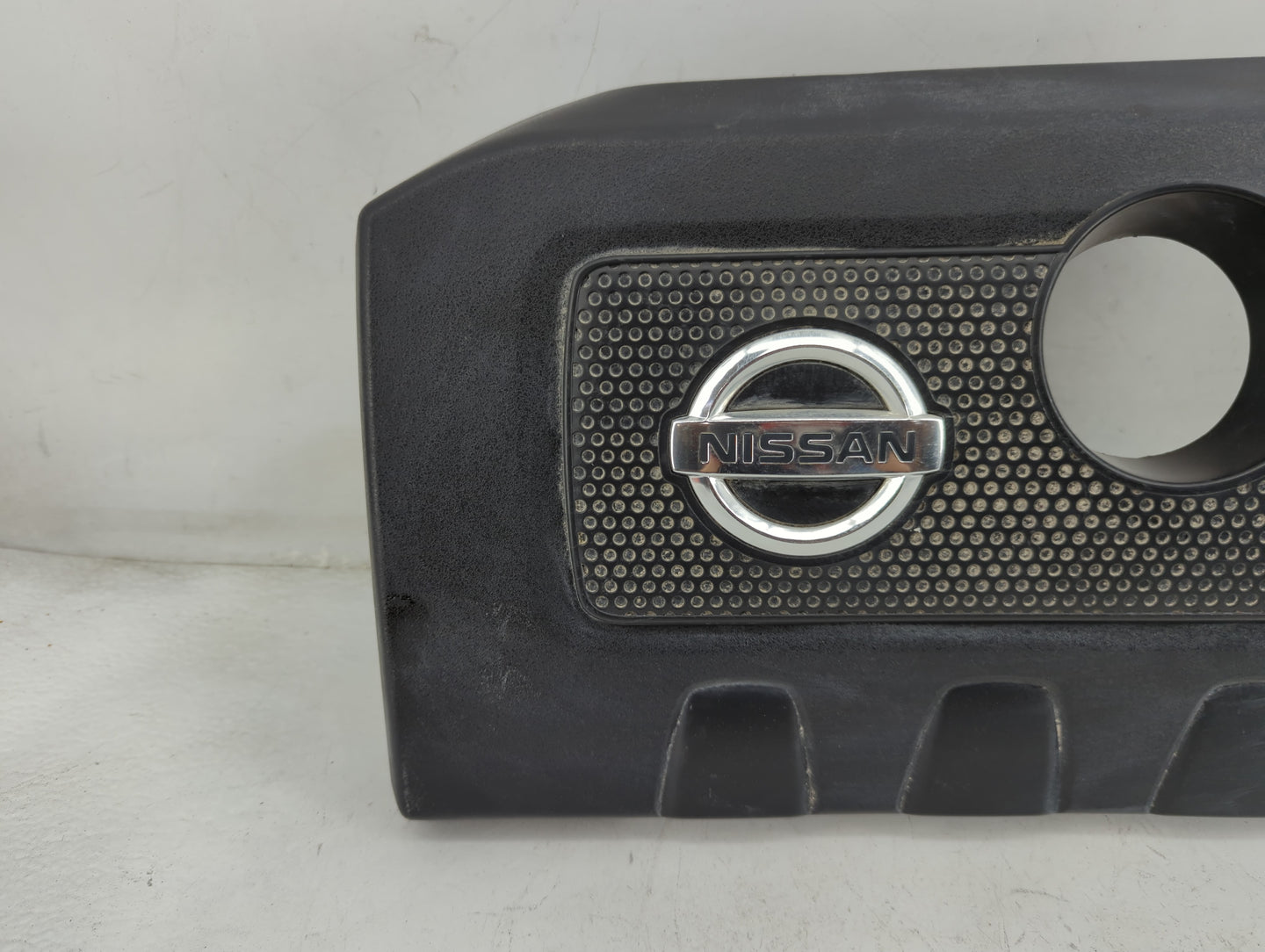 2014 Nissan Sentra Engine Cover 1460608 - Oemusedautoparts1.com