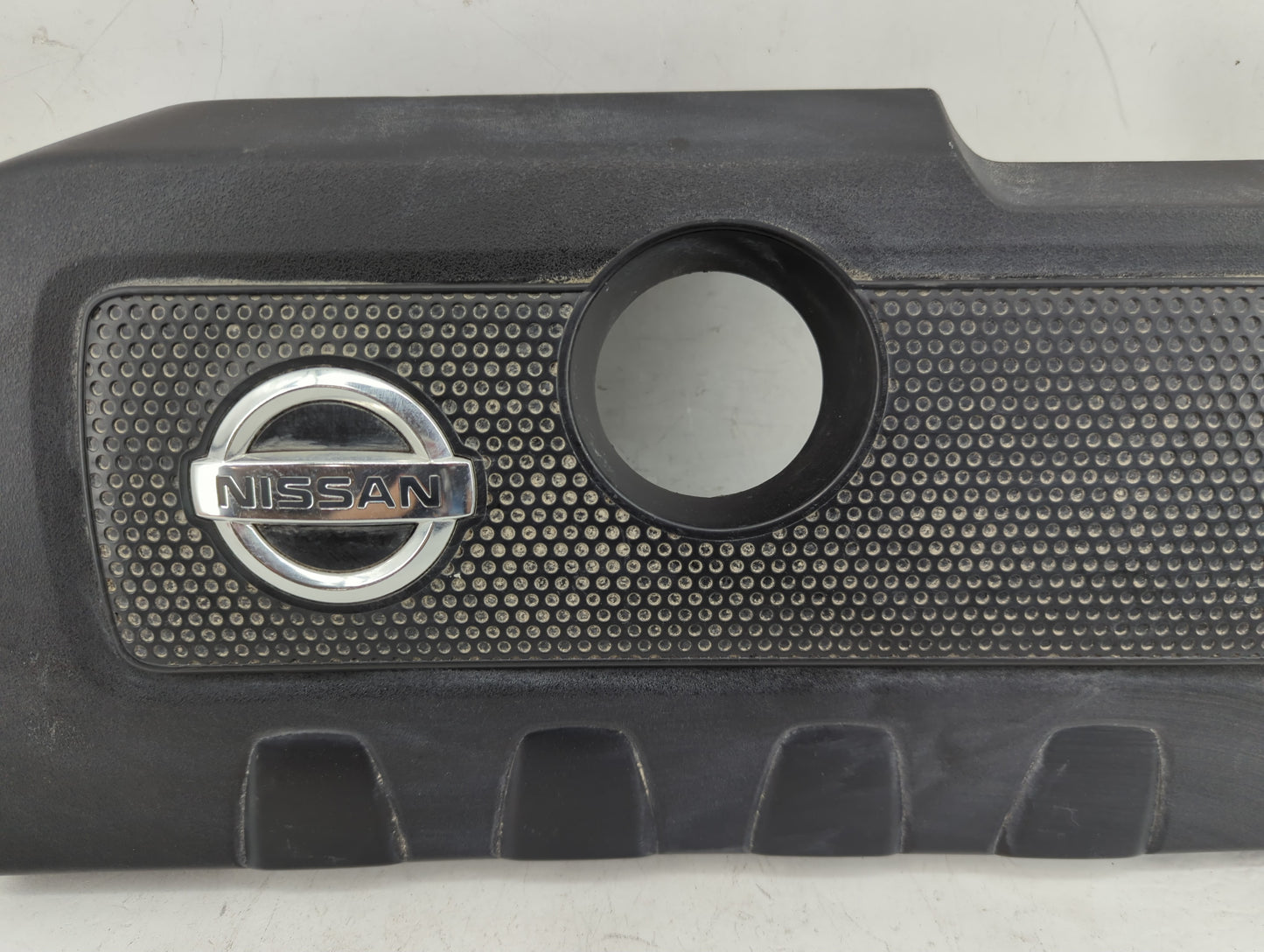 2014 Nissan Sentra Engine Cover 1460608 - Oemusedautoparts1.com