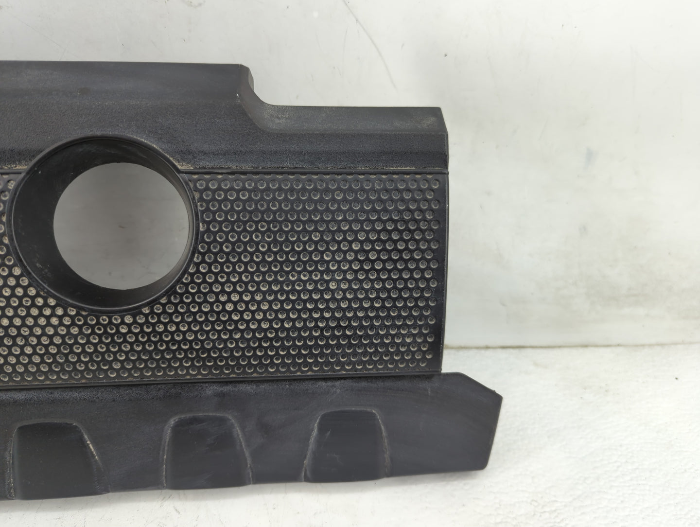 2014 Nissan Sentra Engine Cover 1460608 - Oemusedautoparts1.com