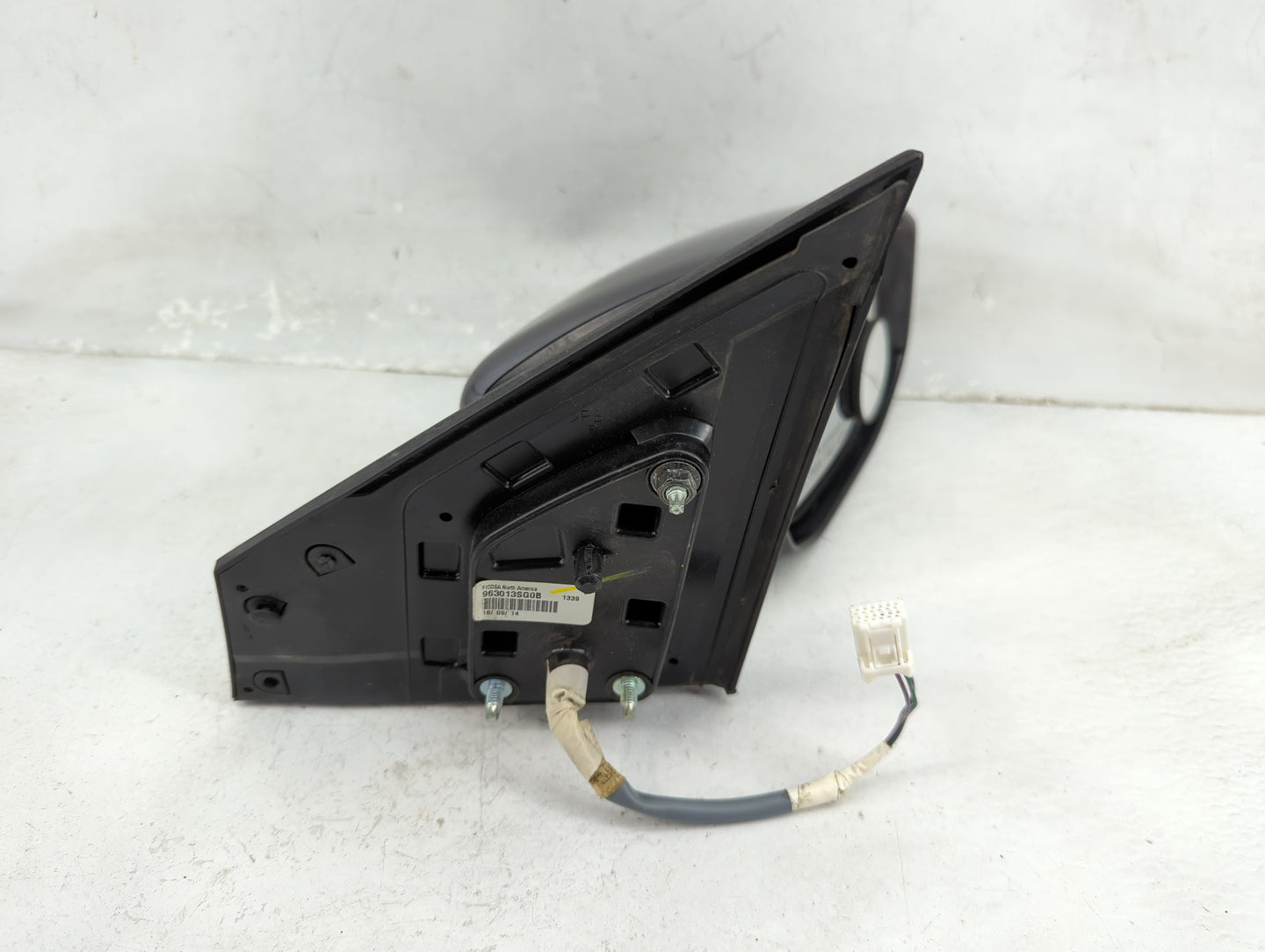 2013-2015 Nissan Sentra Passenger Side View Mirror - Right Door Mirror OEM Used - Oemusedautoparts1.com