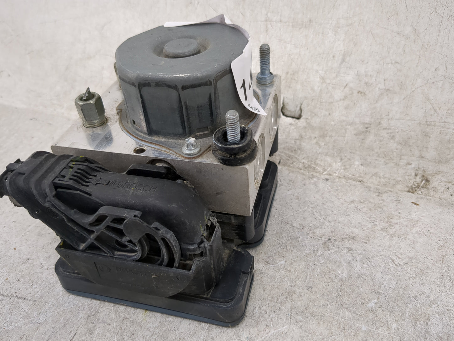 2014-2015 Nissan Sentra ABS Pump Control Module Replacement P/N:0265956096 2265106527 Fits Fits 2014 2015 OEM Used Auto Part