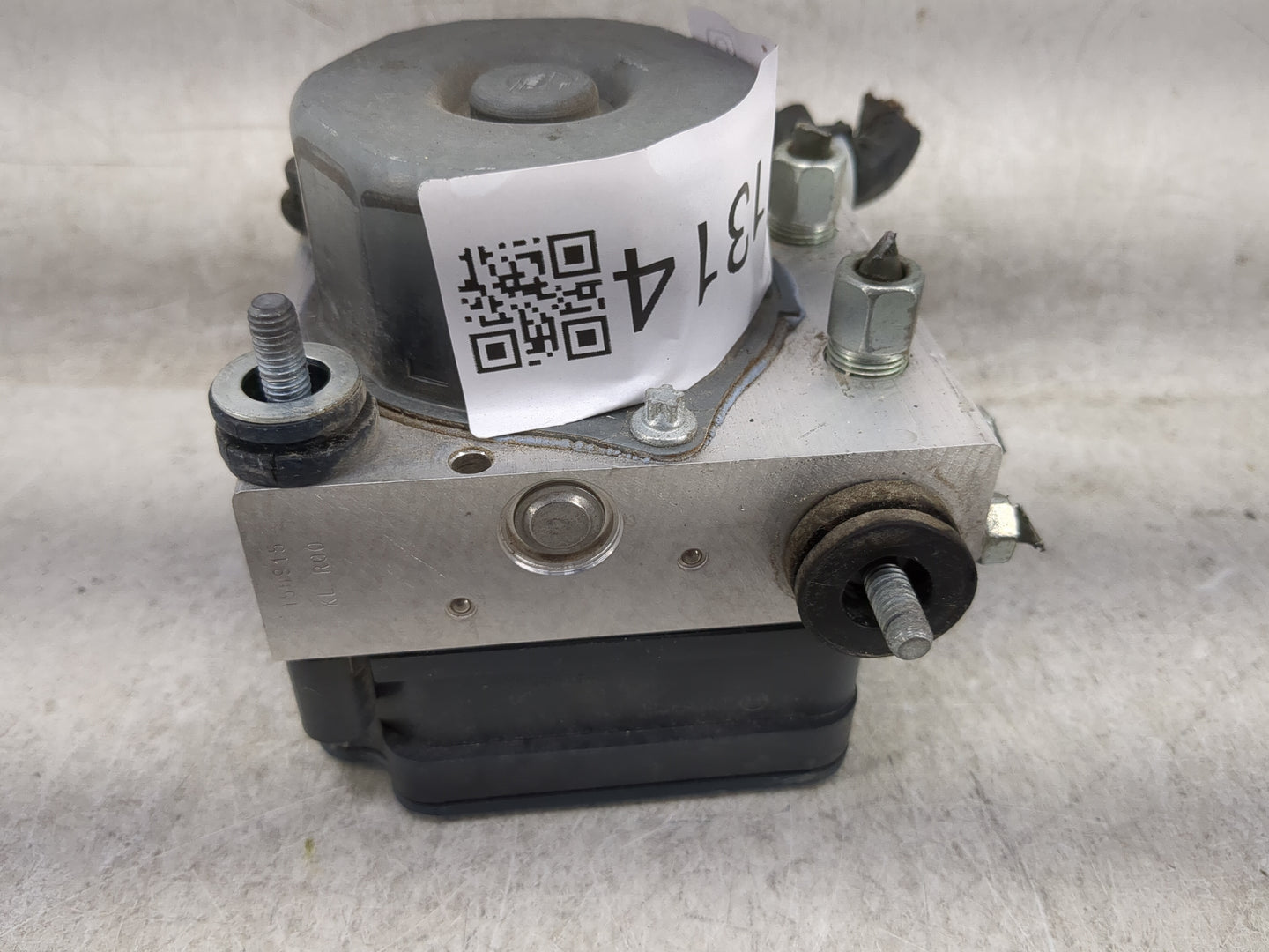 2014-2015 Nissan Sentra ABS Pump Control Module Replacement P/N:47660 3SG0C Fits Fits 2014 2015 OEM Used Auto Parts - Oemuse