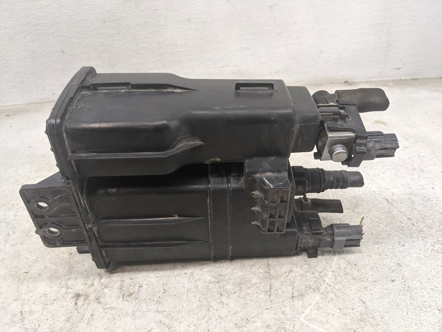 2014 Nissan Sentra Fuel Vapor Charcoal Canister 1462270 - Oemusedautoparts1.com