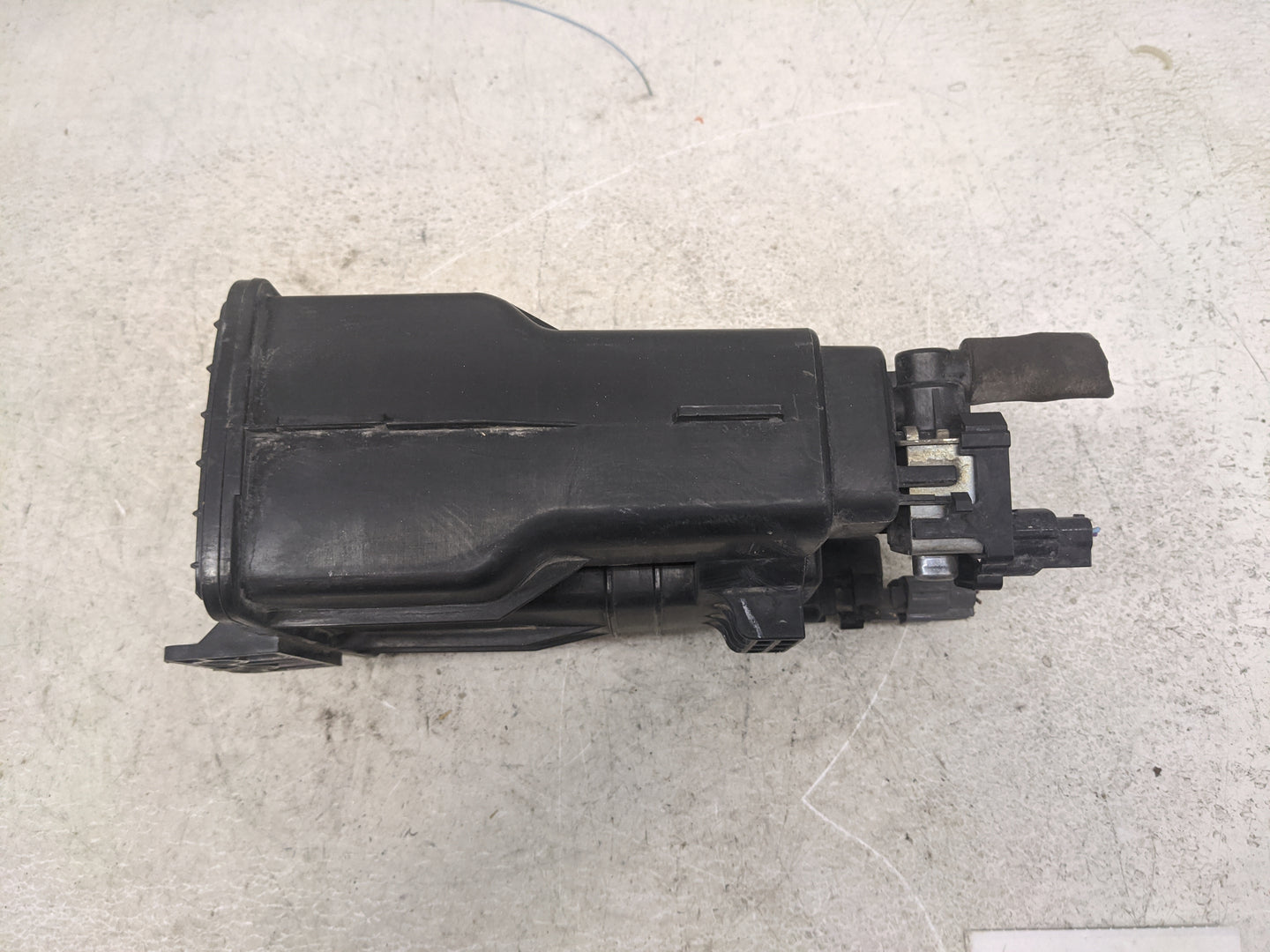 2014 Nissan Sentra Fuel Vapor Charcoal Canister 1462270 - Oemusedautoparts1.com