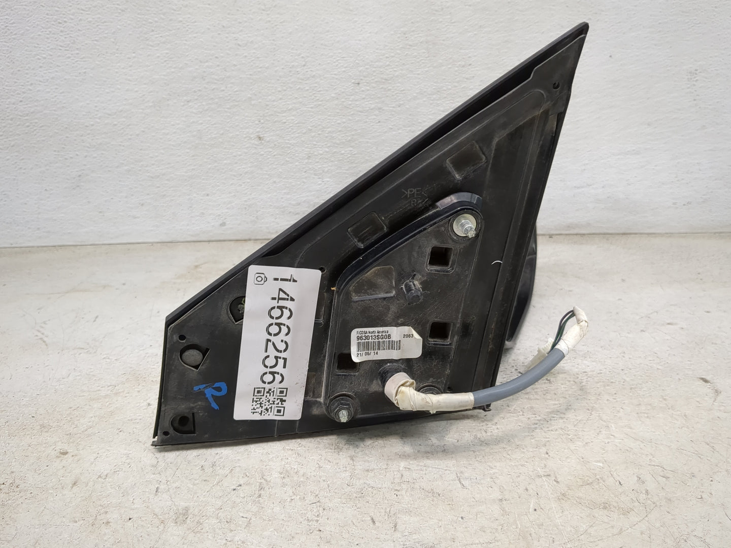 2013-2015 Nissan Sentra Passenger Side View Mirror - Right Door Mirror OEM Used - Oemusedautoparts1.com