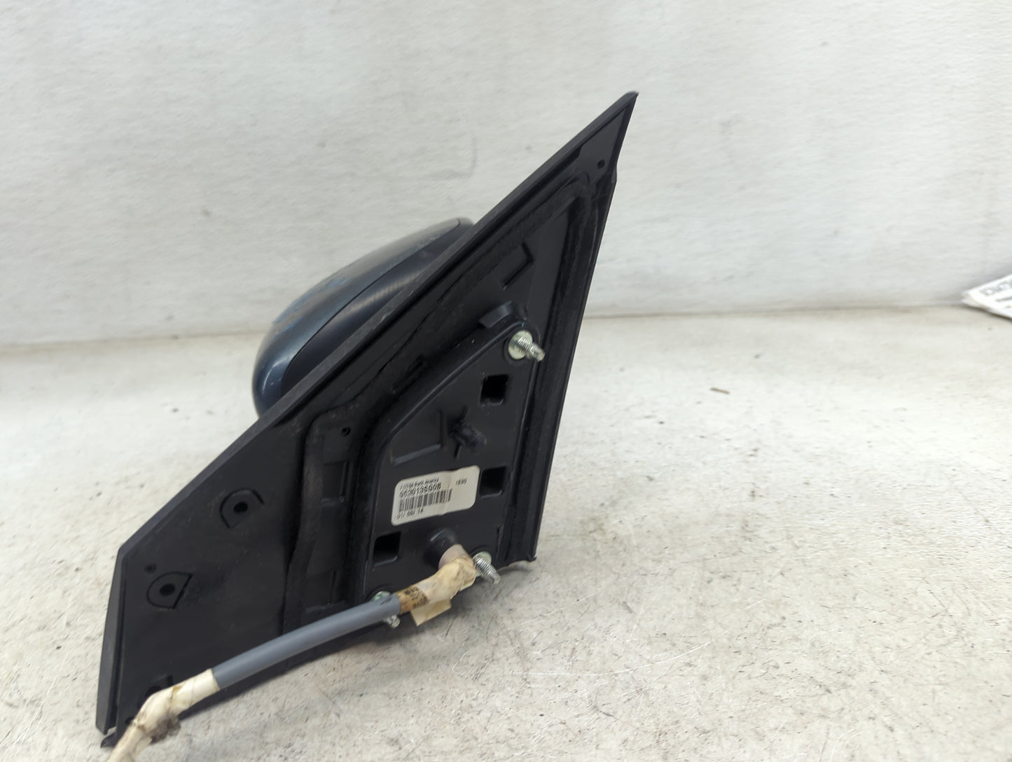 2013-2015 Nissan Sentra Driver Side View Mirror - Left Door Mirror OEM Used - Oemusedautoparts1.com