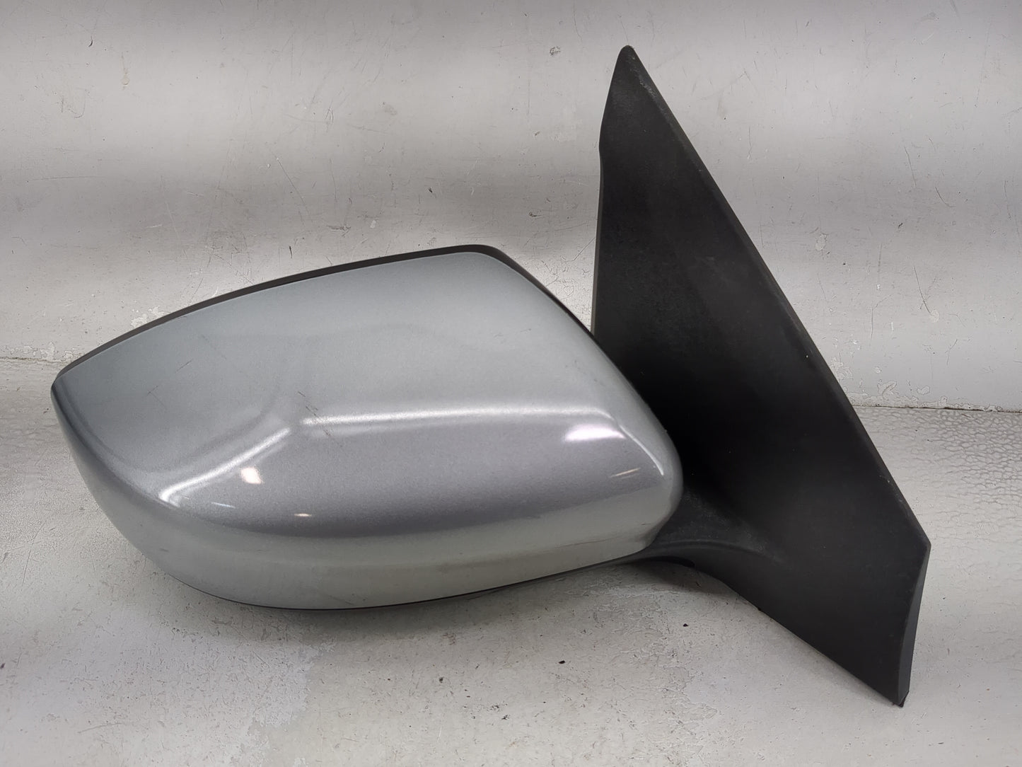 2013-2015 Nissan Sentra Passenger Side View Mirror - Right Door Mirror OEM Used - Oemusedautoparts1.com