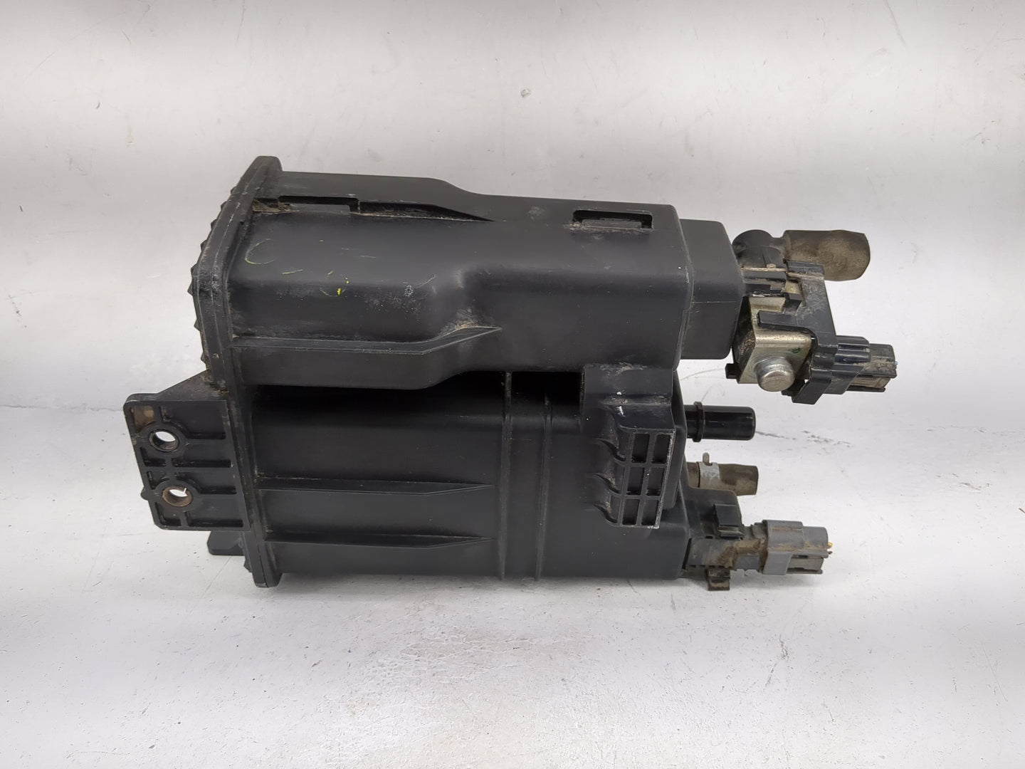 2014 Nissan Sentra Fuel Vapor Charcoal Canister 1479241 - Oemusedautoparts1.com