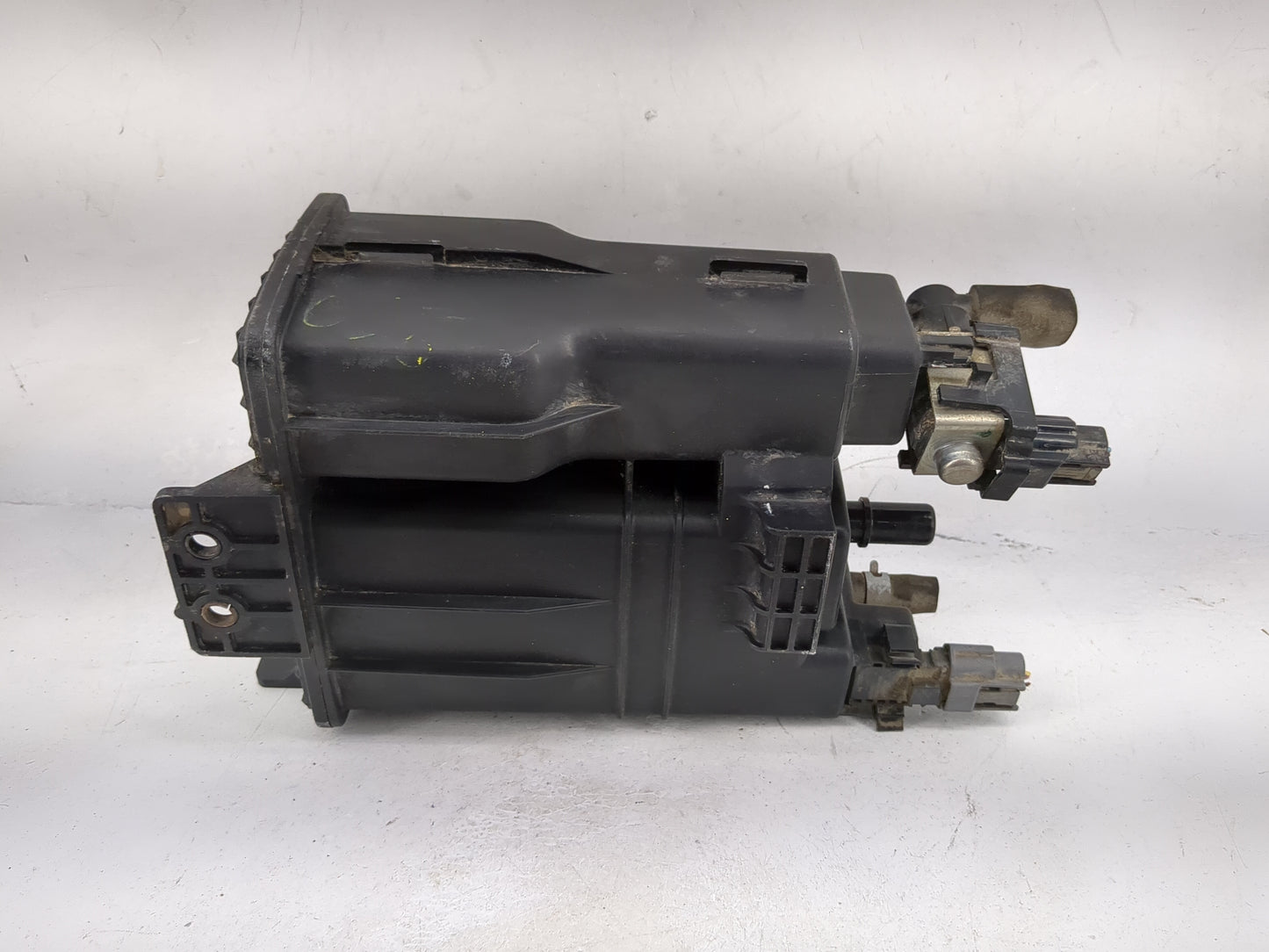 2014 Nissan Sentra Fuel Vapor Charcoal Canister 1479241 - Oemusedautoparts1.com
