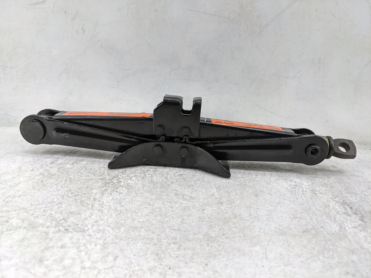 2014 Nissan Sentra Spare Scissor Car Jack Black 1479955 - Oemusedautoparts1.com