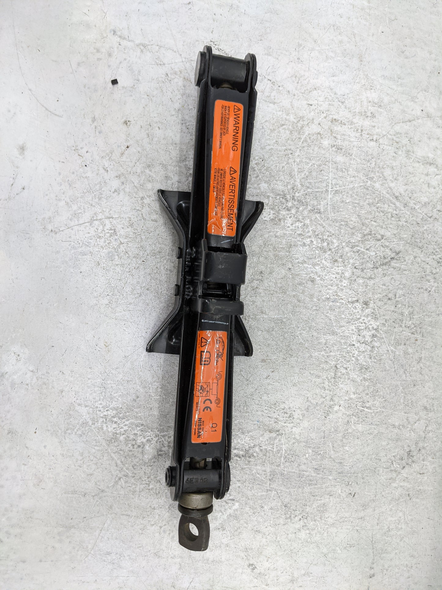 2014 Nissan Sentra Spare Scissor Car Jack Black 1479955 - Oemusedautoparts1.com