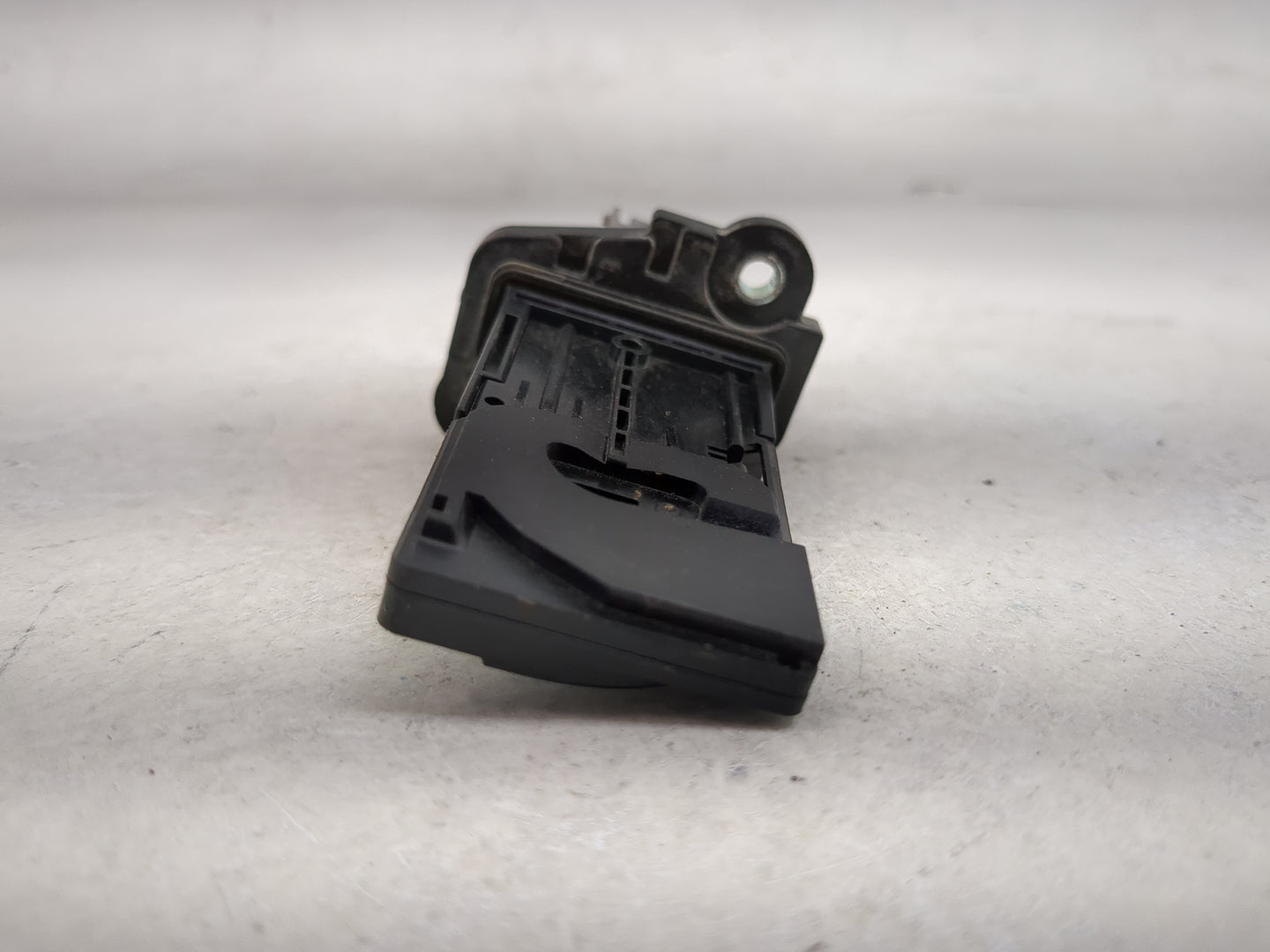 2013-2015 Nissan Sentra Mass Air Flow Meter Maf 1486141 - Oemusedautoparts1.com