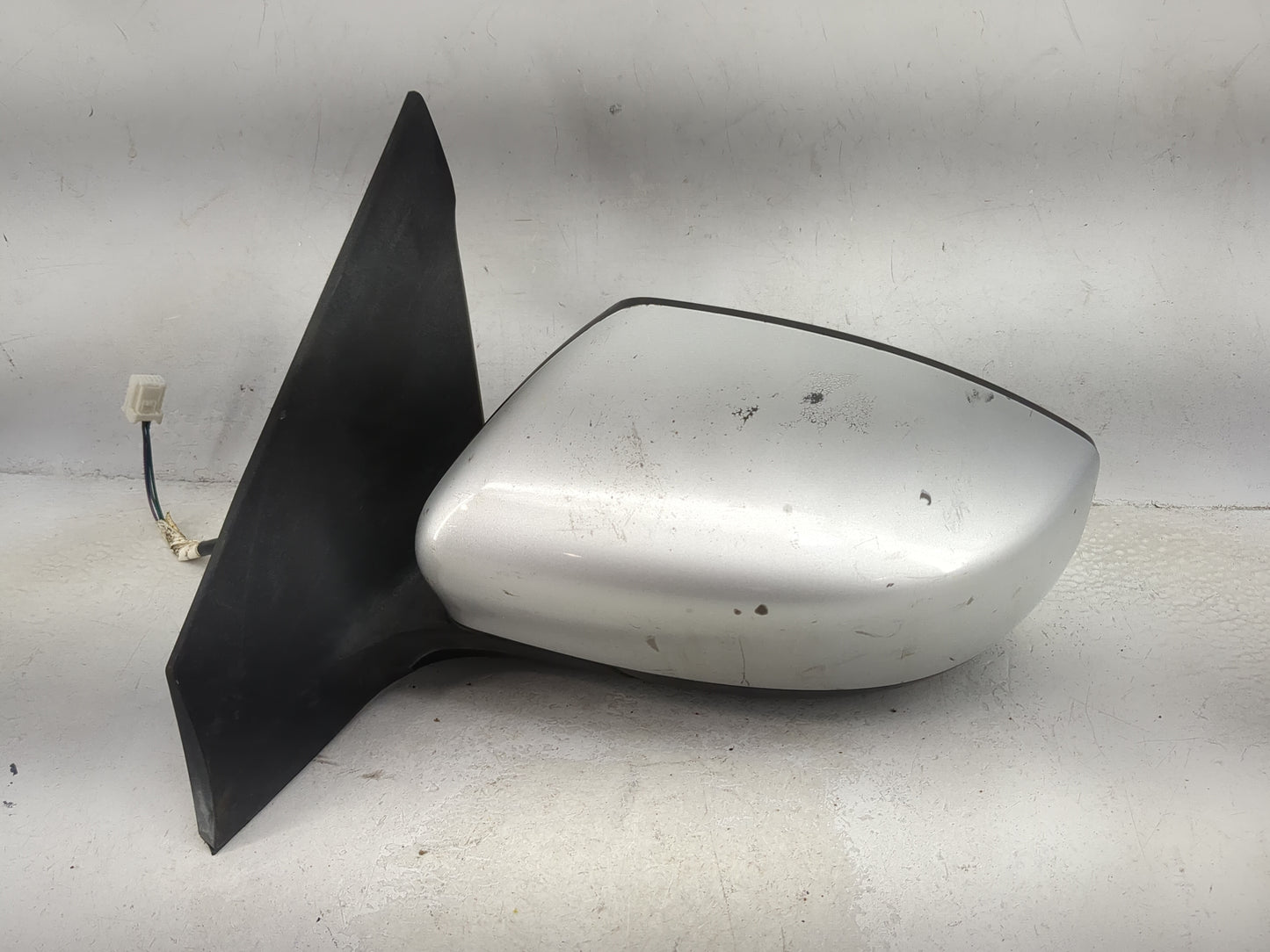 2013-2015 Nissan Sentra Driver Side View Mirror - Left Door Mirror OEM Used - Oemusedautoparts1.com