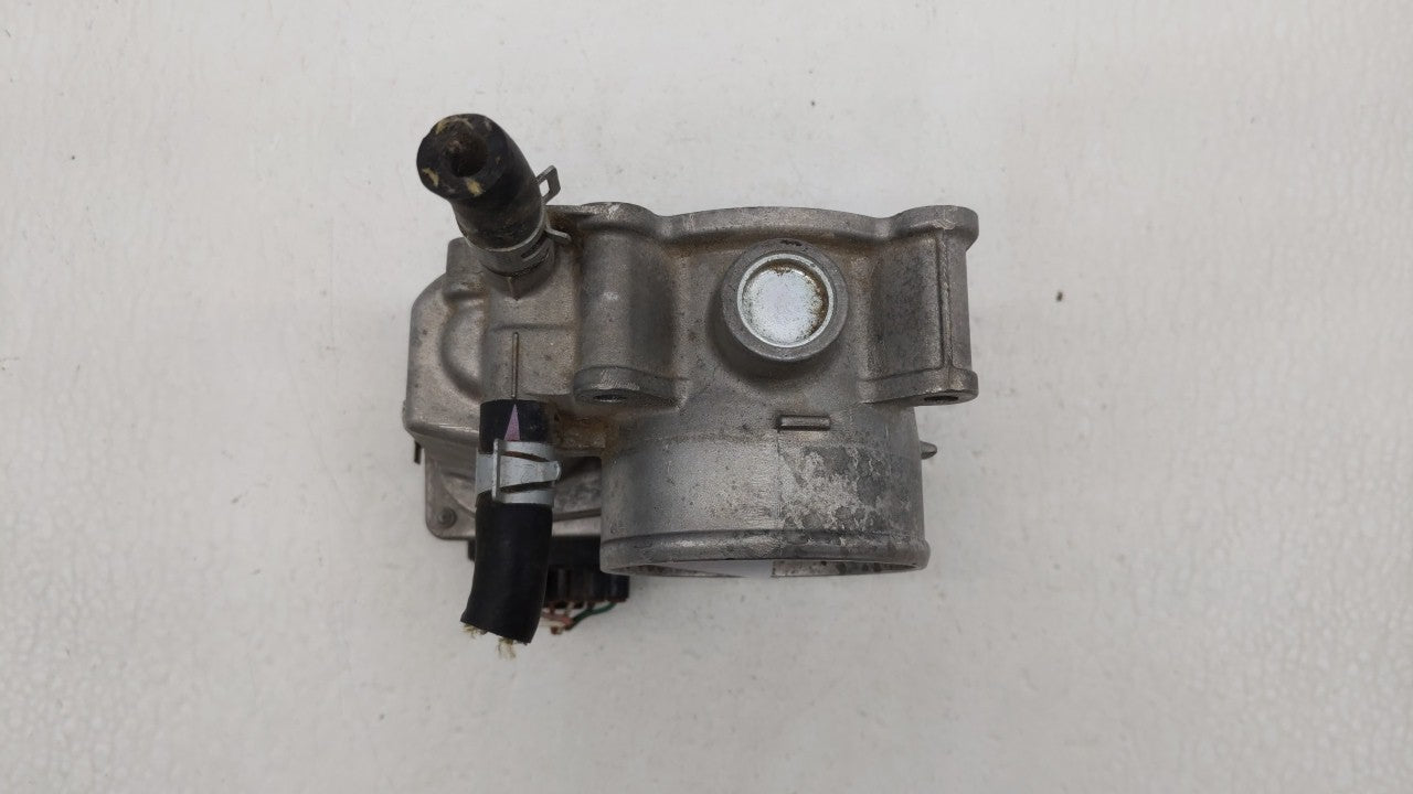 2013-2019 Nissan Sentra Throttle Body P/N:3RA60-01 C 3RA60-01 E, 3RA60-01 D Fits Fits 2013 2014 2015 2016 2017 2018 2019 OEM