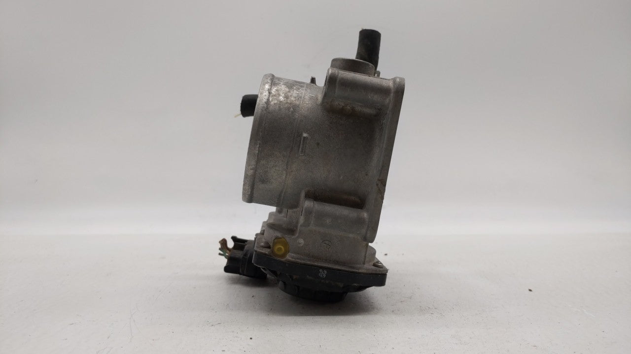 2013-2019 Nissan Sentra Throttle Body P/N:3RA60-01 C 3RA60-01 E, 3RA60-01 D Fits Fits 2013 2014 2015 2016 2017 2018 2019 OEM