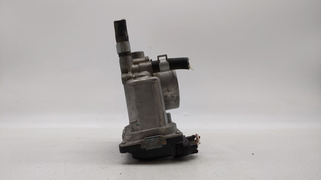 2013-2019 Nissan Sentra Throttle Body P/N:3RA60-01 C 3RA60-01 E, 3RA60-01 D Fits Fits 2013 2014 2015 2016 2017 2018 2019 OEM