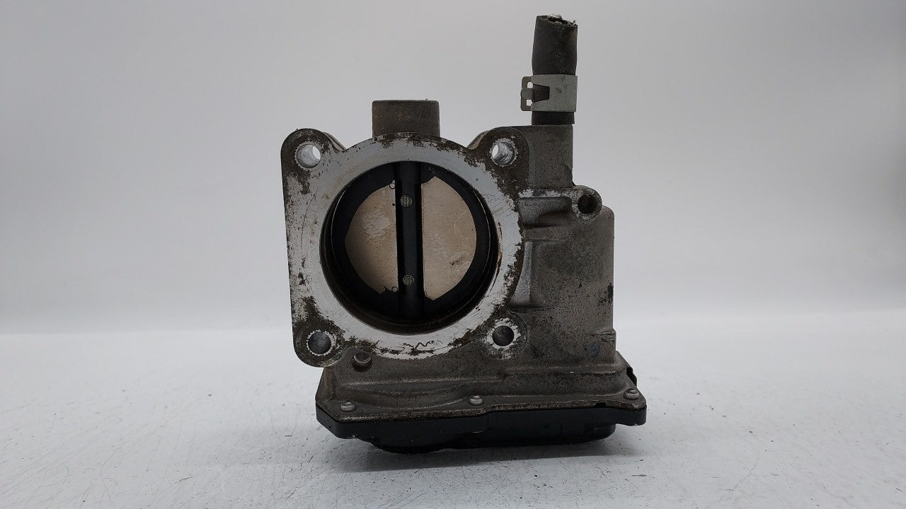 2013-2019 Nissan Sentra Throttle Body P/N:3RA60-01 C 3RA60-01 E, 3RA60-01 D Fits Fits 2013 2014 2015 2016 2017 2018 2019 OEM