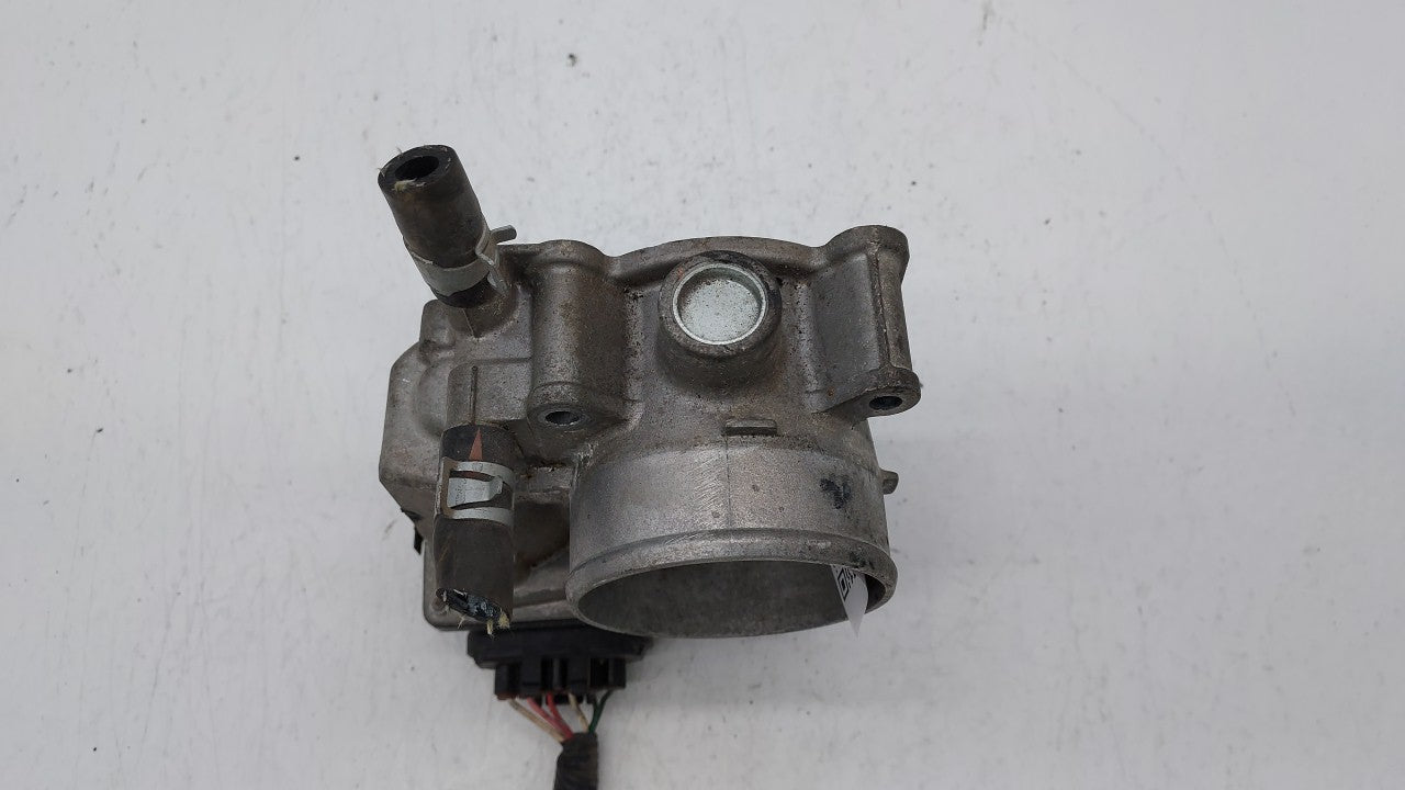 2013-2019 Nissan Sentra Throttle Body P/N:3RA60-01 C 3RA60-01 E, 3RA60-01 D Fits Fits 2013 2014 2015 2016 2017 2018 2019 OEM