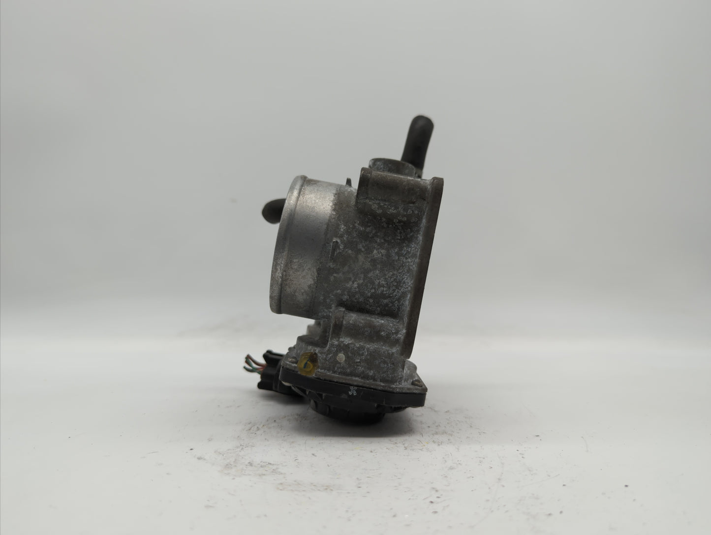 2013-2019 Nissan Sentra Throttle Body P/N:3RA60-01 C 3RA60-01 E, 3RA60-01 D Fits Fits 2013 2014 2015 2016 2017 2018 2019 OEM