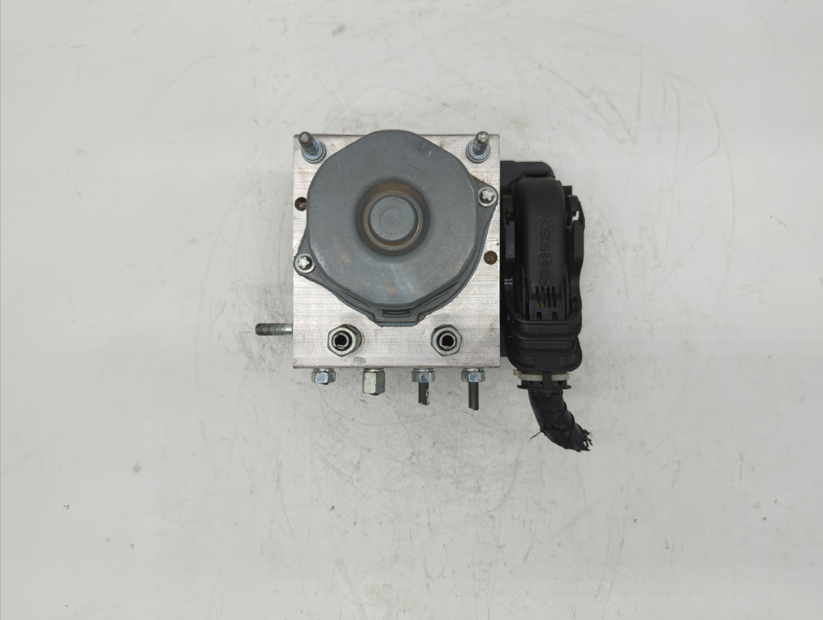 2014-2015 Nissan Sentra Anti-Lock Brake ABS Pump Module Actuator OEM P/N:47660 3SG0C Fits Fits 2014 2015 OEM Used Auto Parts