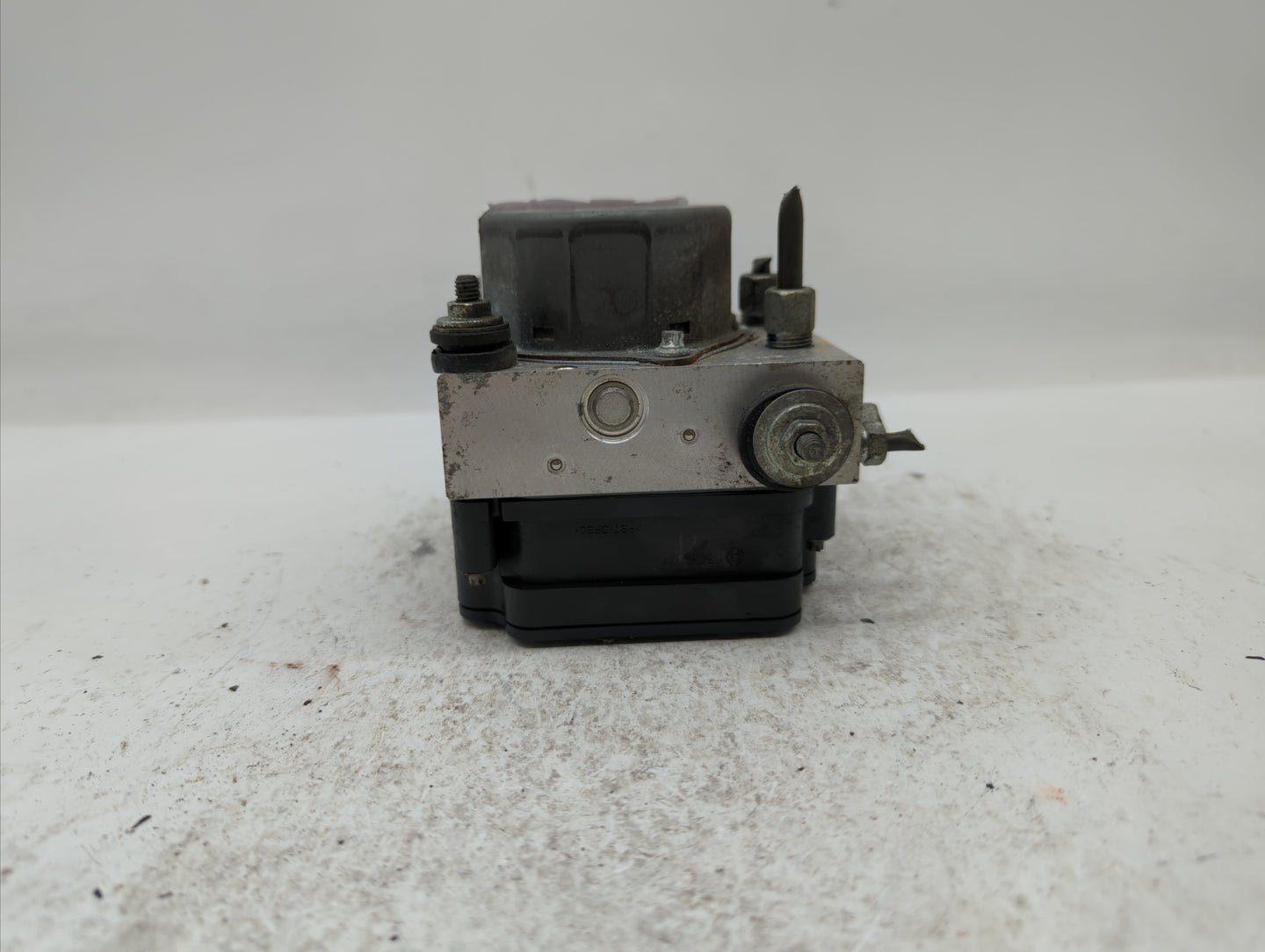 2014-2015 Nissan Sentra ABS Pump Control Module Replacement P/N:47660 3SG0C Fits Fits 2014 2015 OEM Used Auto Parts - Oemuse