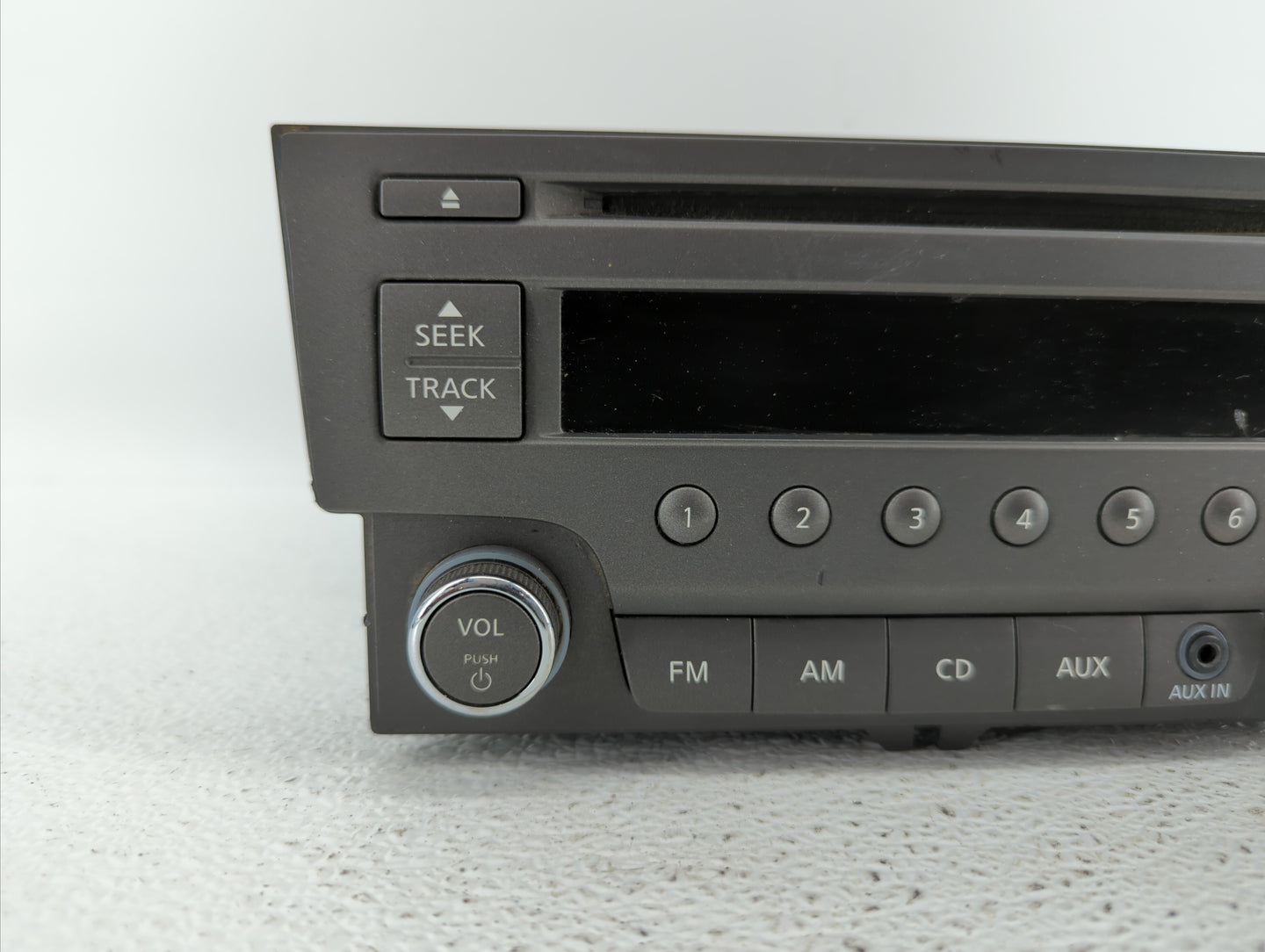 2013-2014 Nissan Sentra Am Fm Cd Player Radio Receiver - Oemusedautoparts1.com