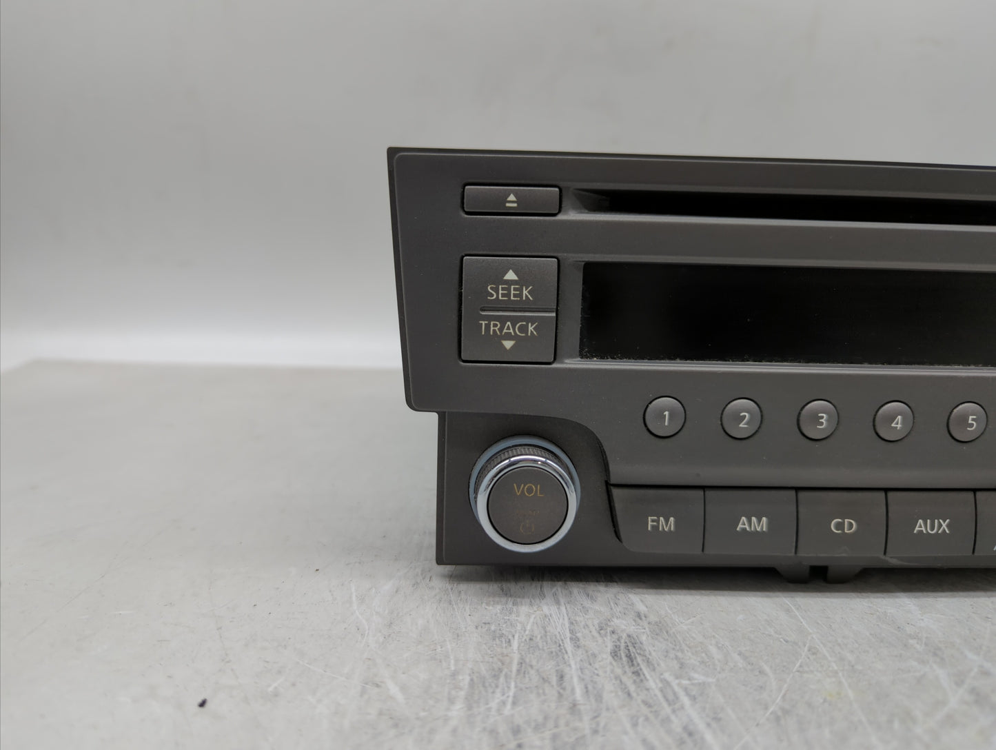 2013-2014 Nissan Sentra Am Fm Cd Player Radio Receiver - Oemusedautoparts1.com