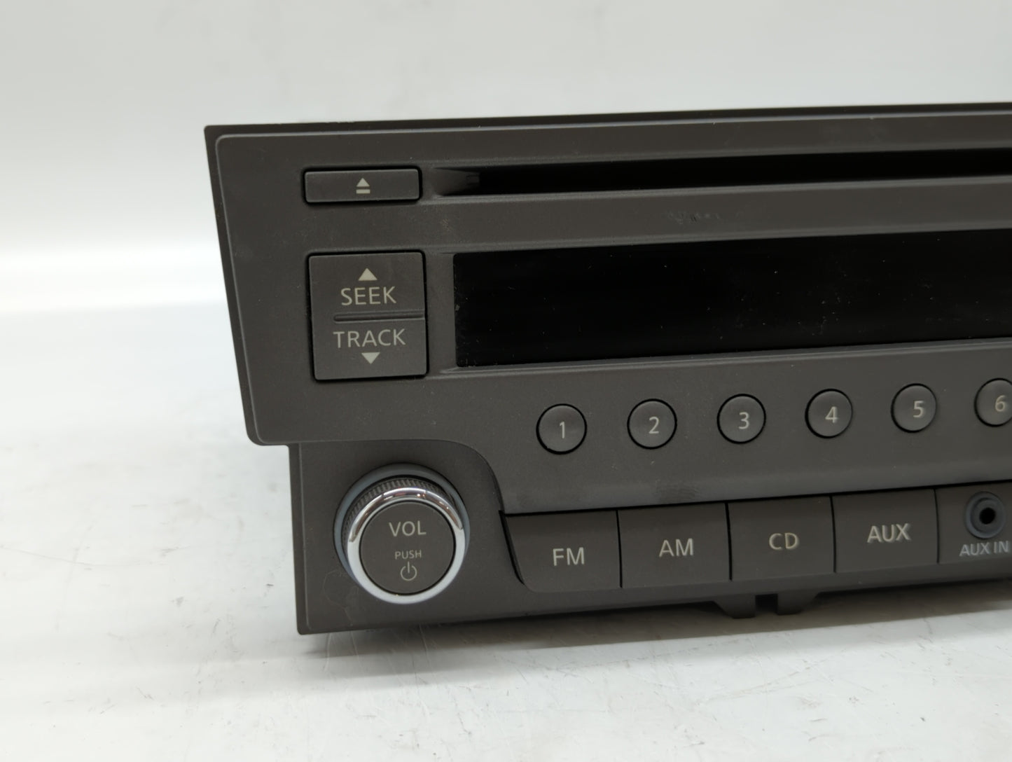 2013-2014 Nissan Sentra Am Fm Cd Player Radio Receiver - Oemusedautoparts1.com
