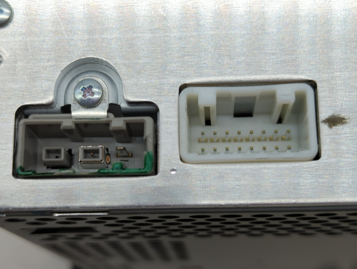 2013-2014 Nissan Sentra Am Fm Cd Player Radio Receiver - Oemusedautoparts1.com