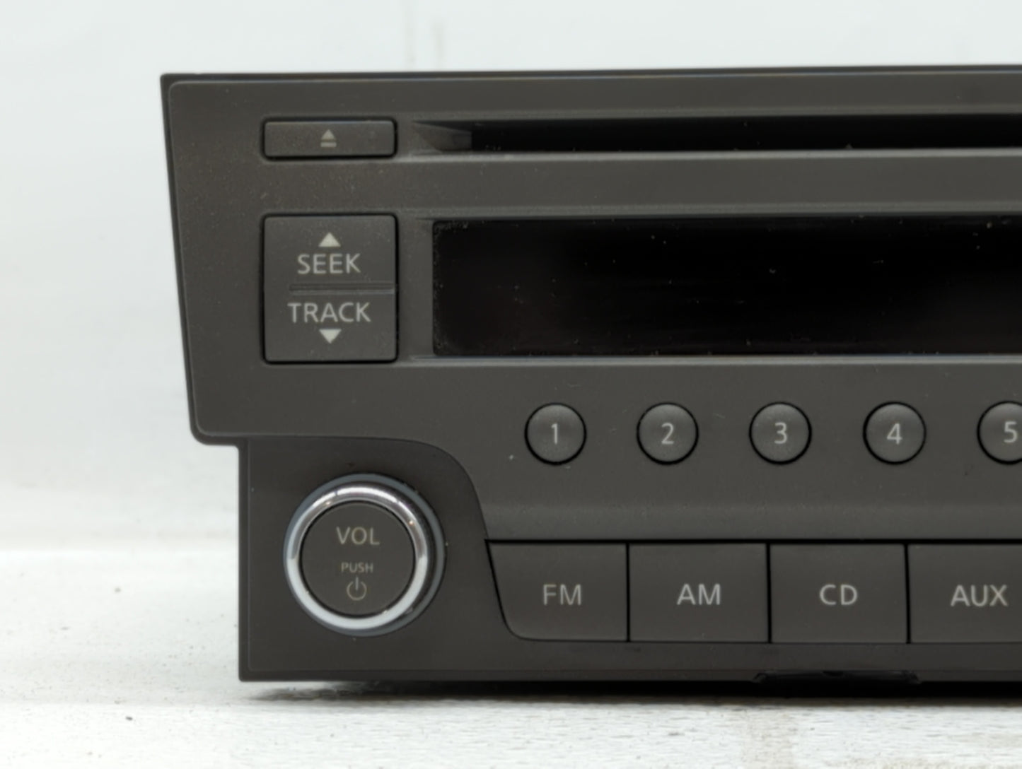 2013-2014 Nissan Sentra Am Fm Cd Player Radio Receiver - Oemusedautoparts1.com