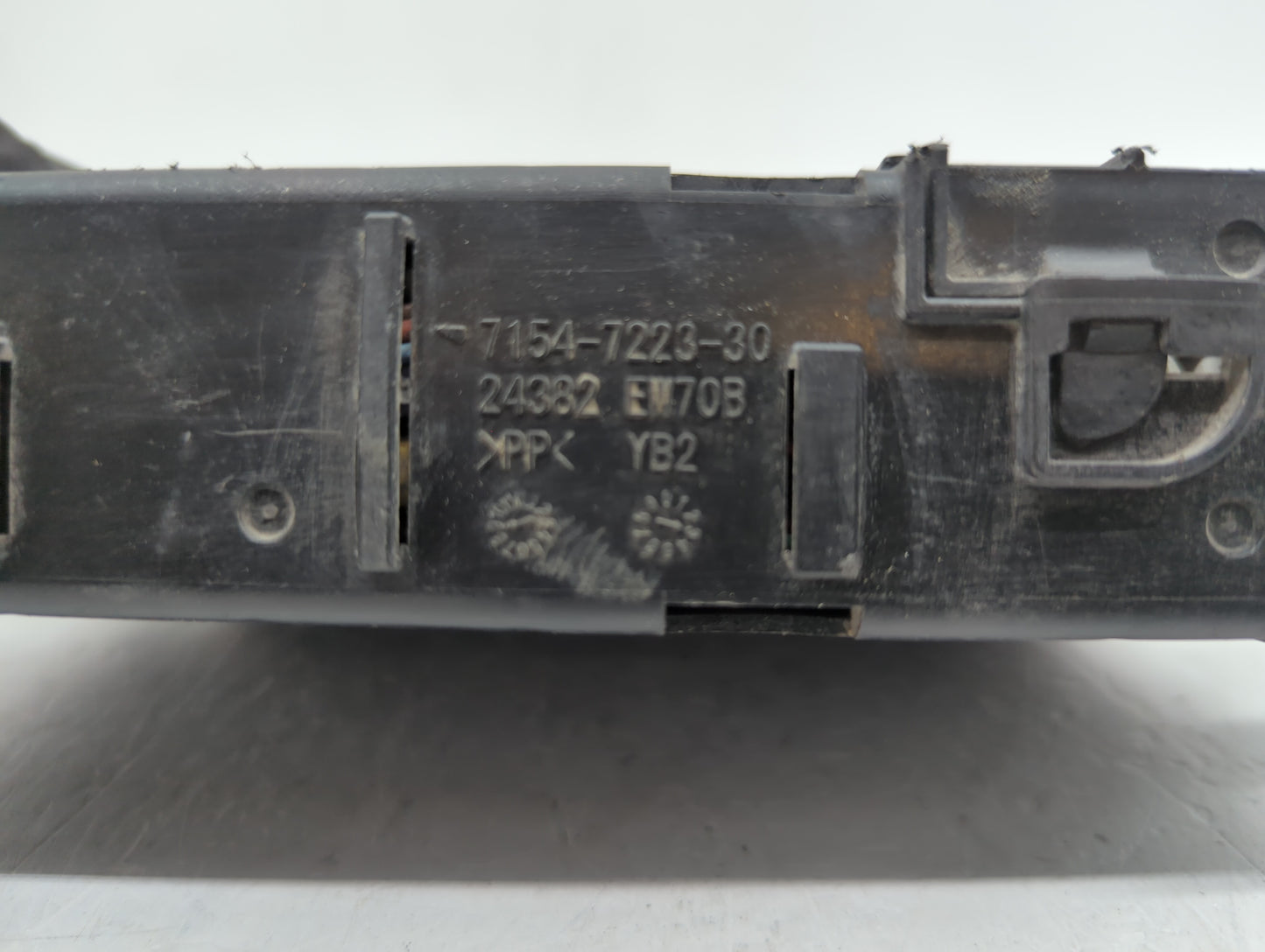 2013-2019 Nissan Sentra Fusebox Fuse Box Panel Relay Module P/N:7154-7223-30 284B7 3RA3B Fits OEM Used Auto Parts - Oemuseda