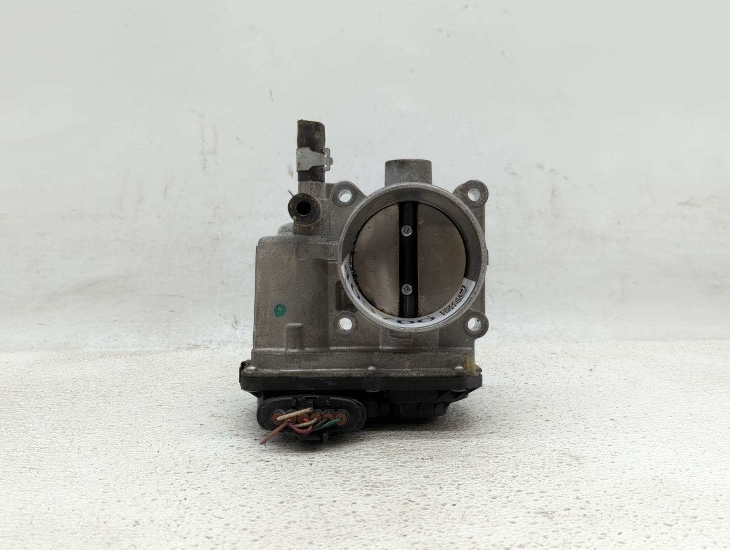 2013-2019 Nissan Sentra Throttle Body P/N:3RA60-01 C 3RA60-01 E, 3RA60-01 D Fits Fits 2013 2014 2015 2016 2017 2018 2019 OEM