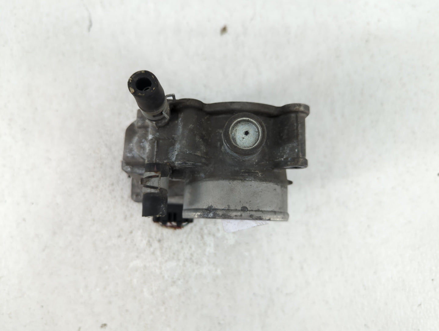 2013-2019 Nissan Sentra Throttle Body P/N:3RA60-01 C 3RA60-01 E, 3RA60-01 D Fits Fits 2013 2014 2015 2016 2017 2018 2019 OEM