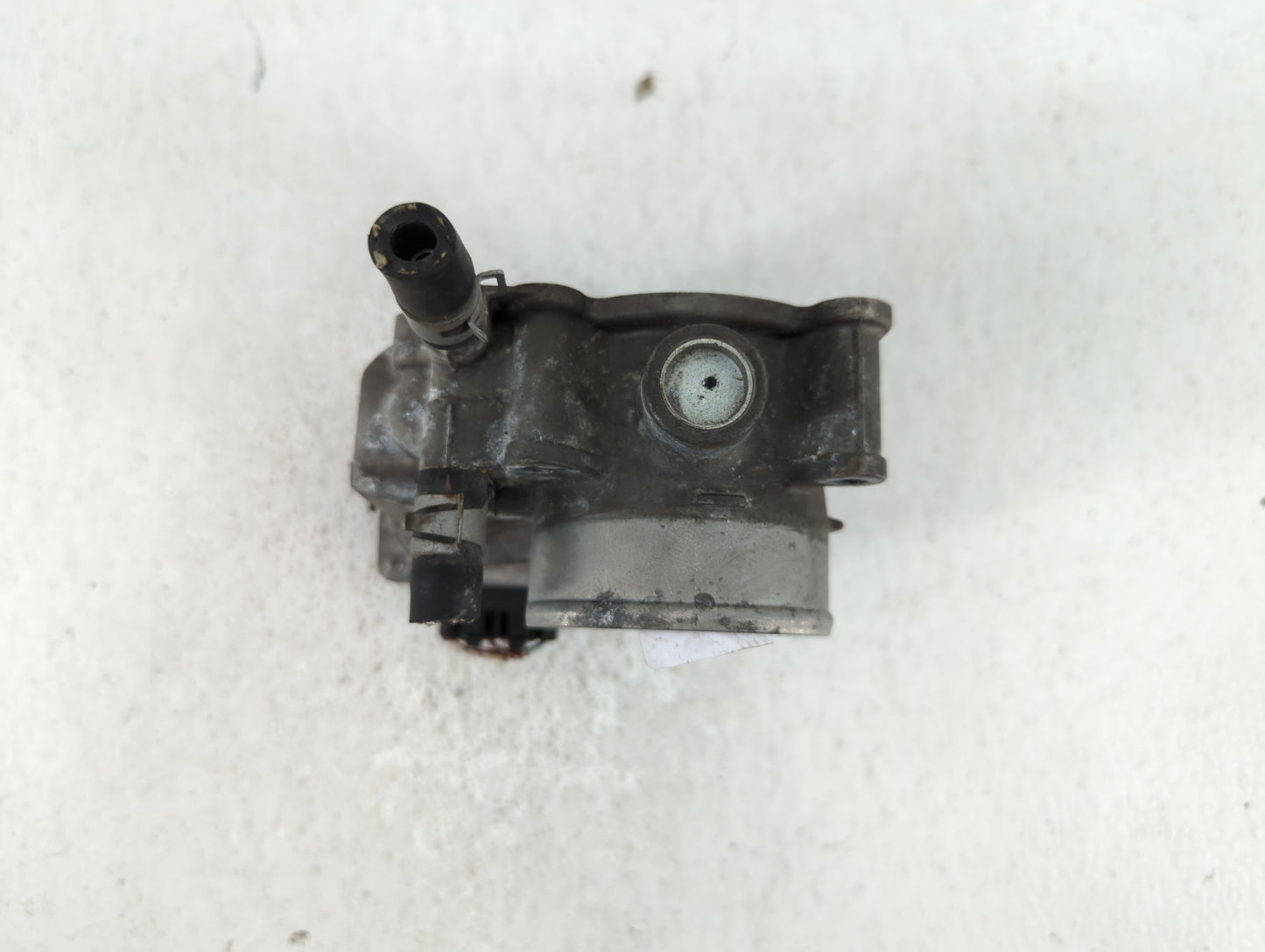 2013-2019 Nissan Sentra Throttle Body P/N:3RA60-01 C 3RA60-01 E, 3RA60-01 D Fits Fits 2013 2014 2015 2016 2017 2018 2019 OEM