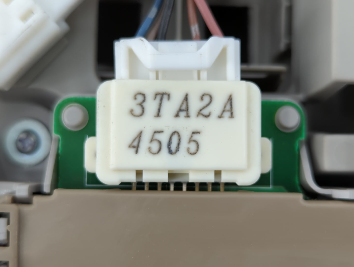 2014 Nissan Sentra Overhead Roof Console Grey - Oemusedautoparts1.com