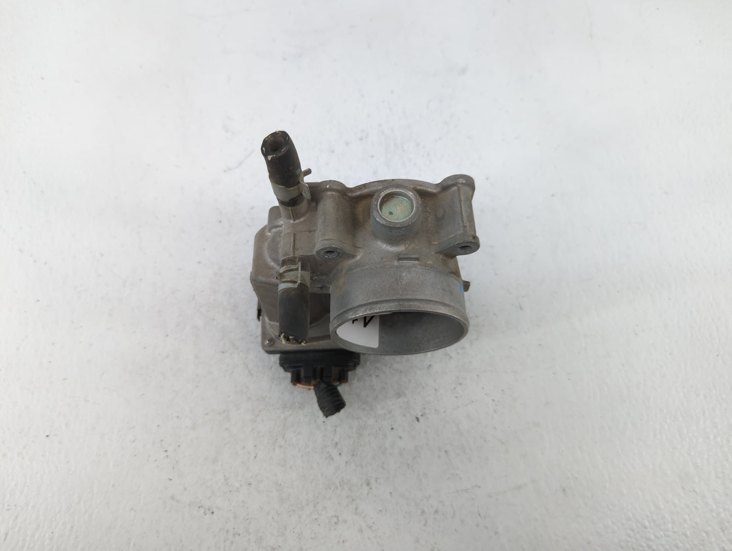 2013-2019 Nissan Sentra Throttle Body P/N:3RA60-01 C 3RA60-01 E, 3RA60-01 D Fits Fits 2013 2014 2015 2016 2017 2018 2019 OEM