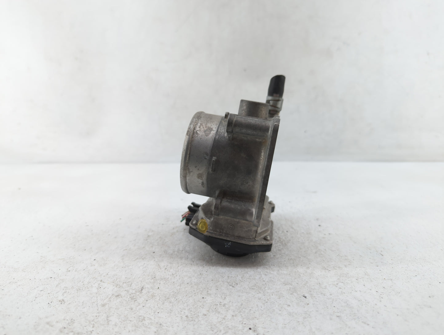 2013-2019 Nissan Sentra Throttle Body P/N:3RA60-01 C 3RA60-01 E, 3RA60-01 D Fits Fits 2013 2014 2015 2016 2017 2018 2019 OEM