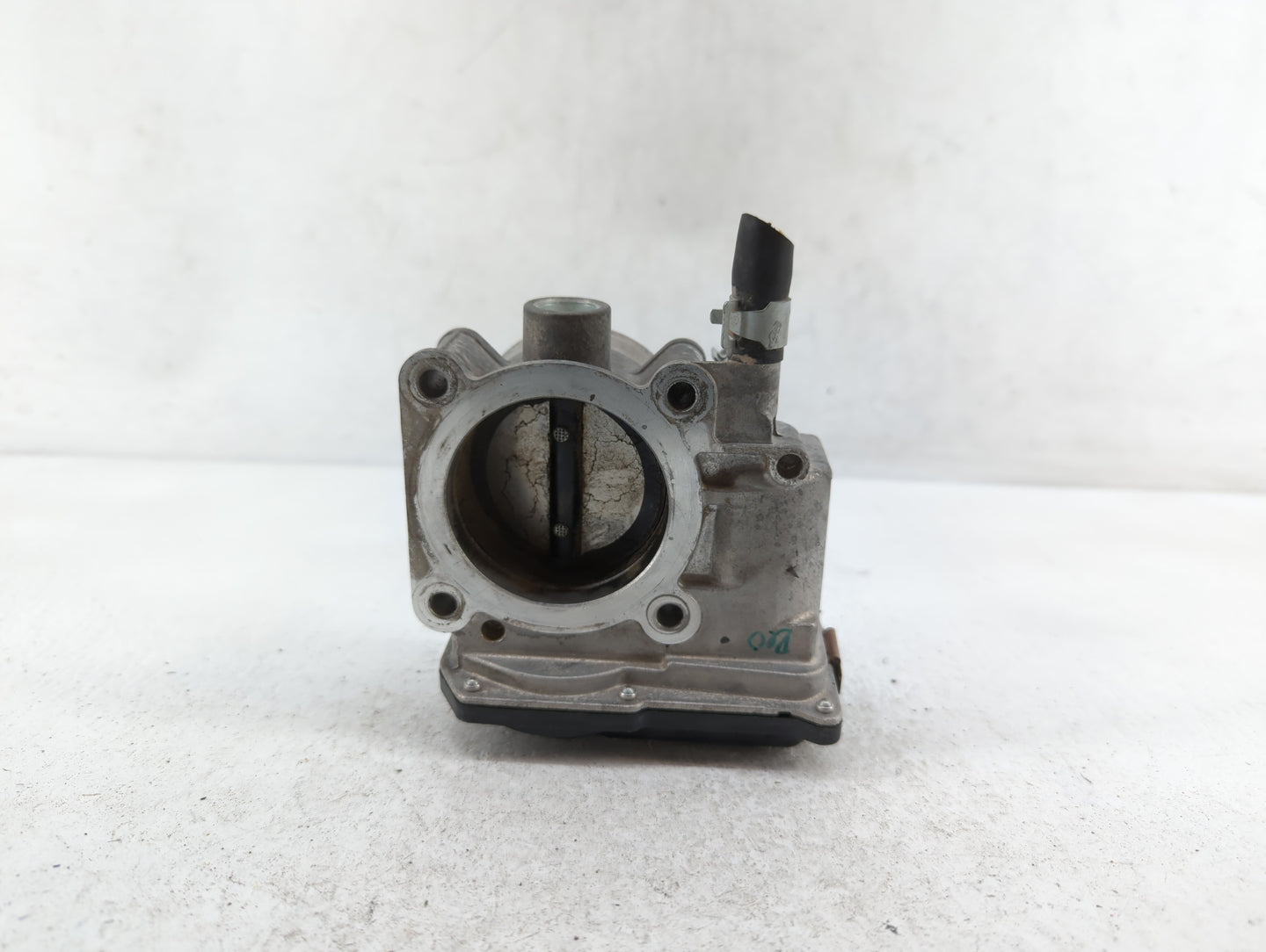 2013-2019 Nissan Sentra Throttle Body P/N:3RA60-01 C 3RA60-01 E, 3RA60-01 D Fits Fits 2013 2014 2015 2016 2017 2018 2019 OEM
