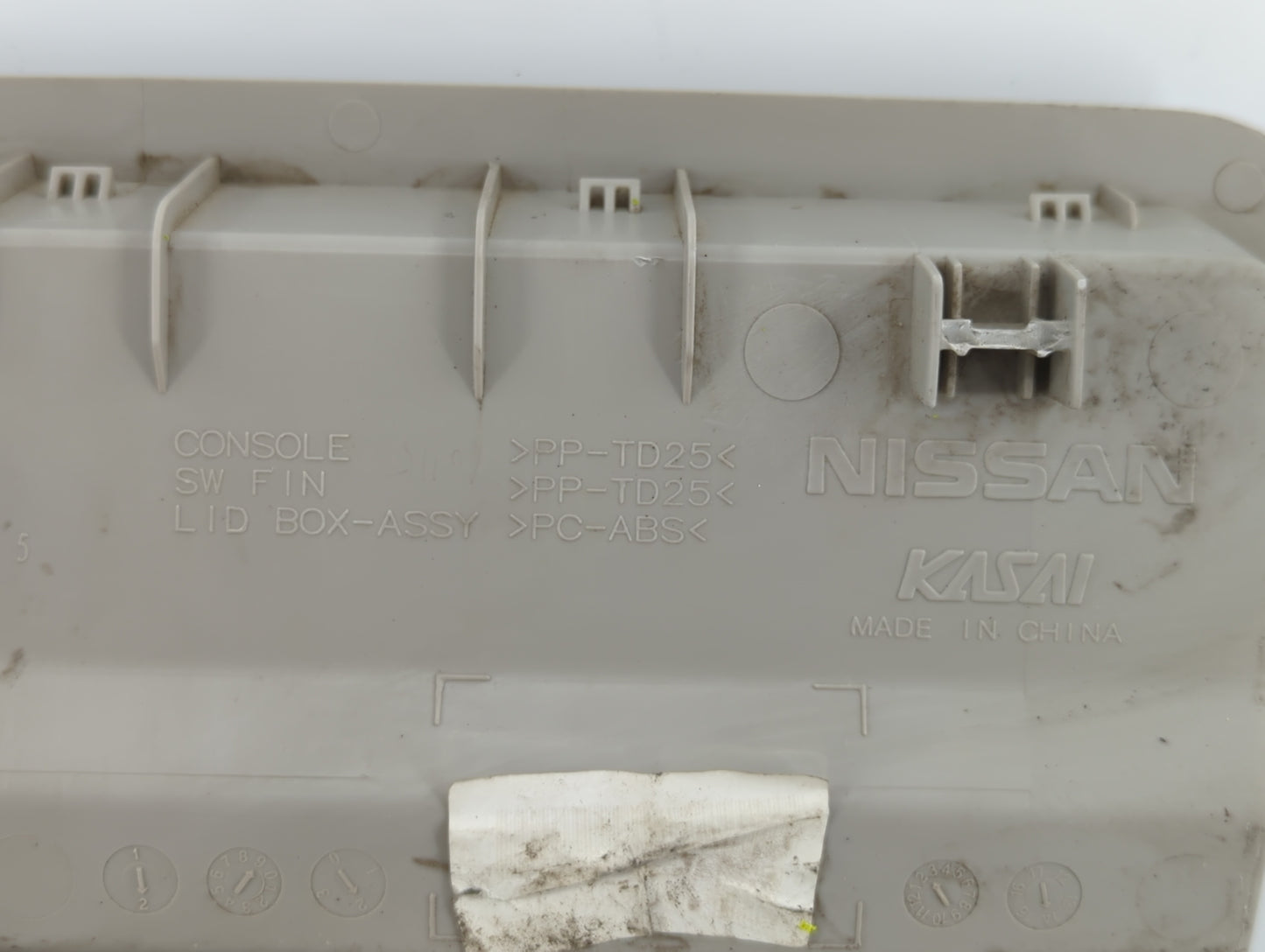2013-2014 Nissan Sentra Overhead Console W/rear Climate Control - Oemusedautoparts1.com